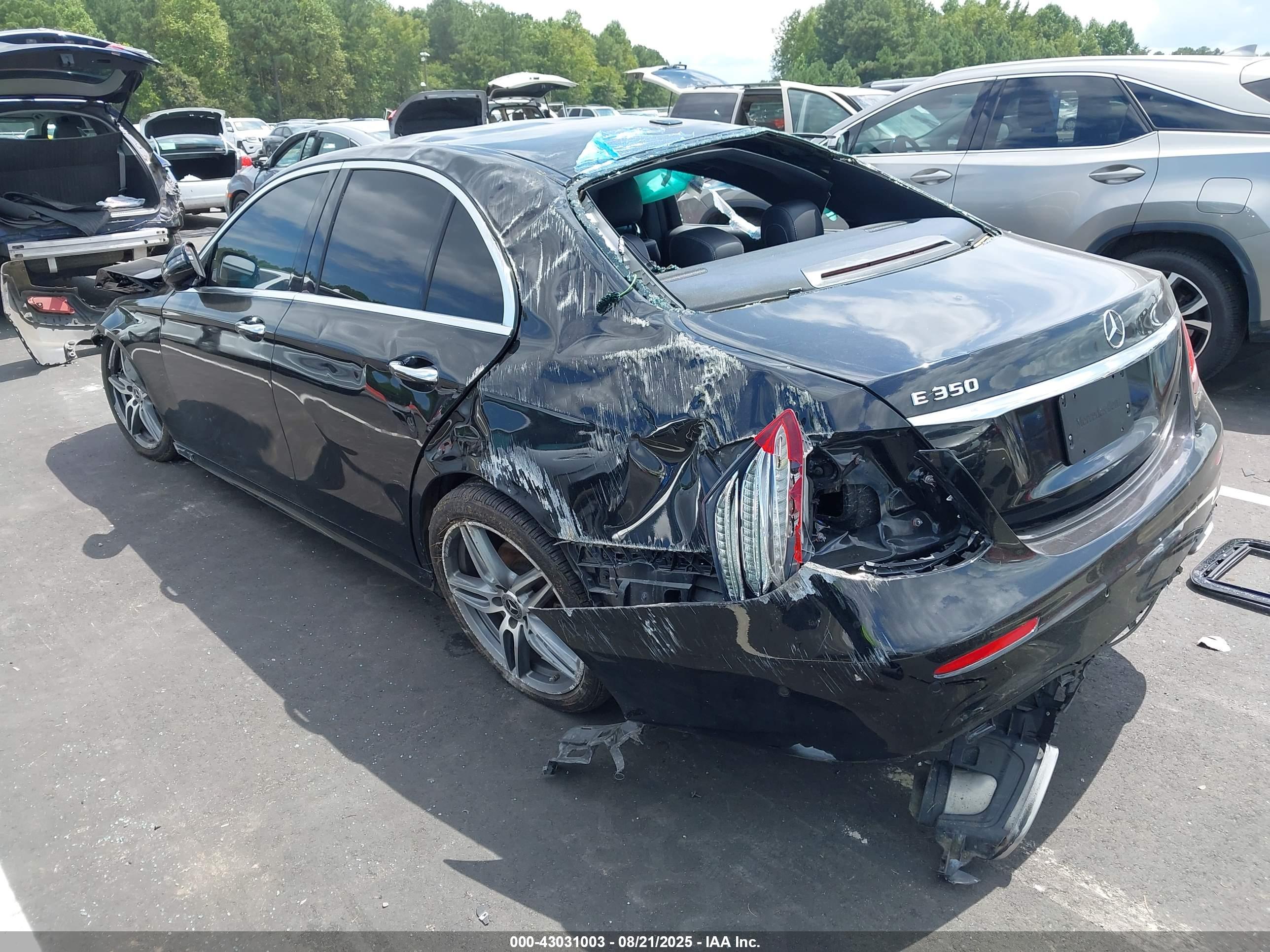 MERCEDES-BENZ E image 3