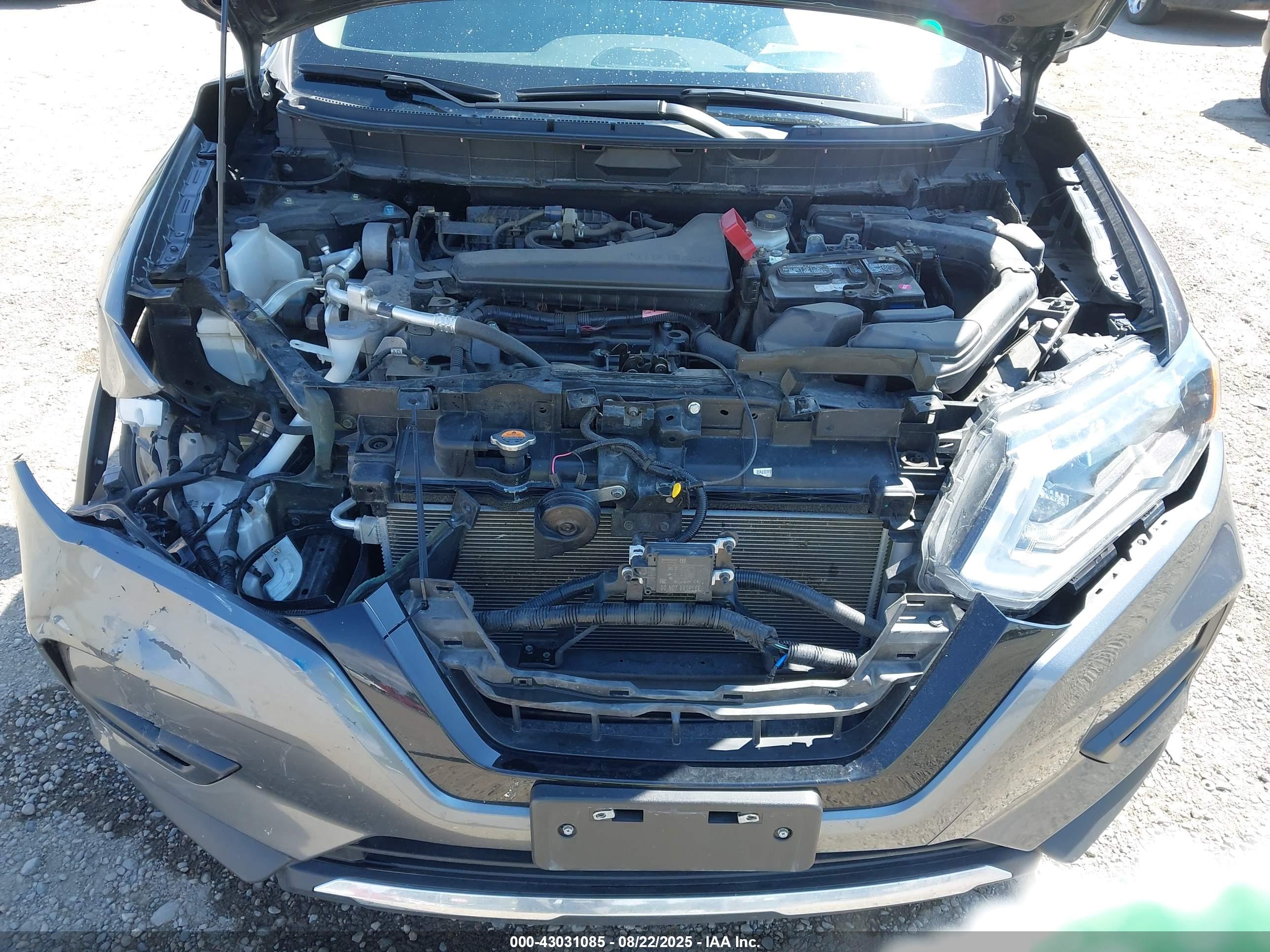 NISSAN ROGUE image 10