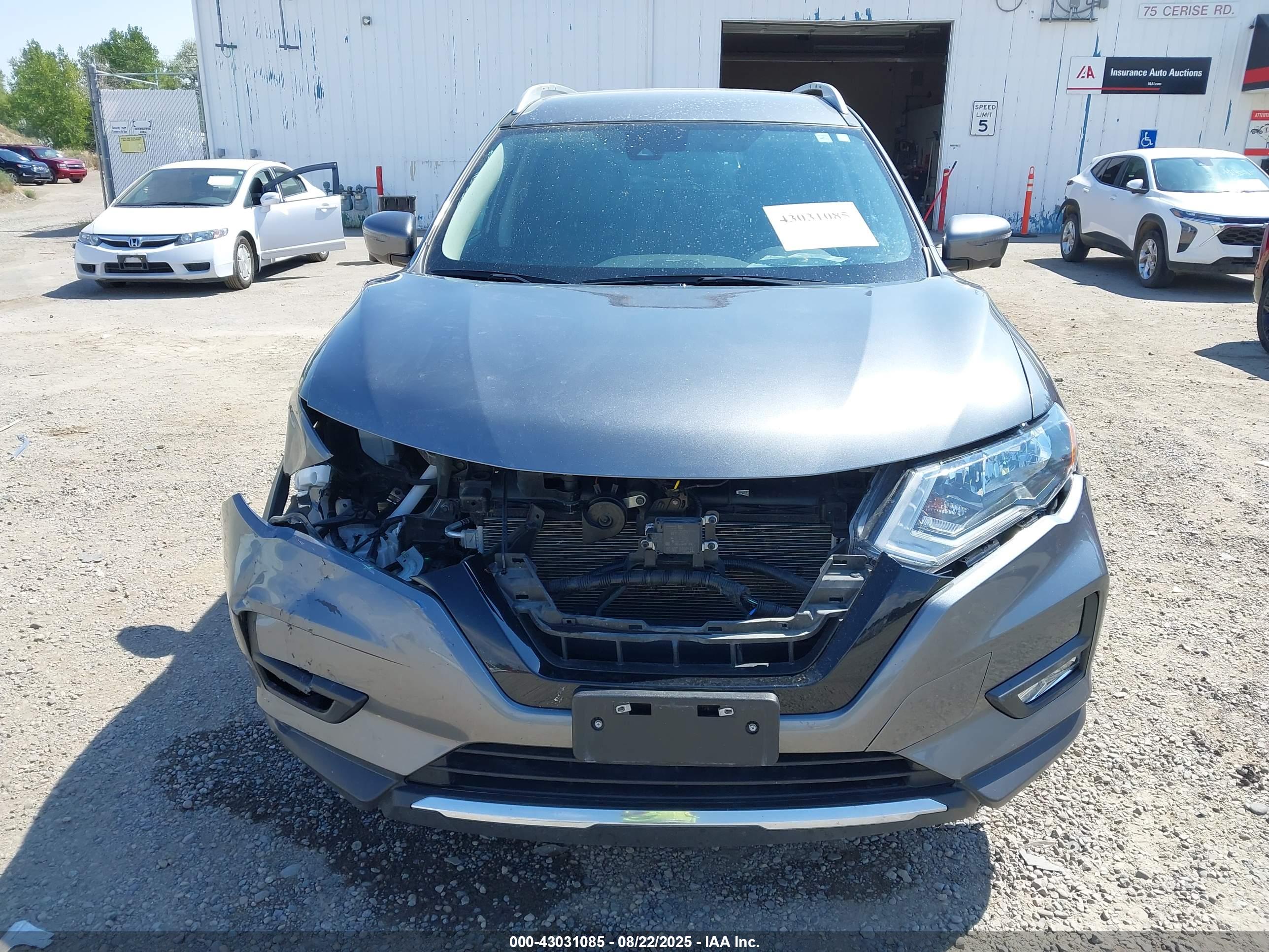 NISSAN ROGUE image 6
