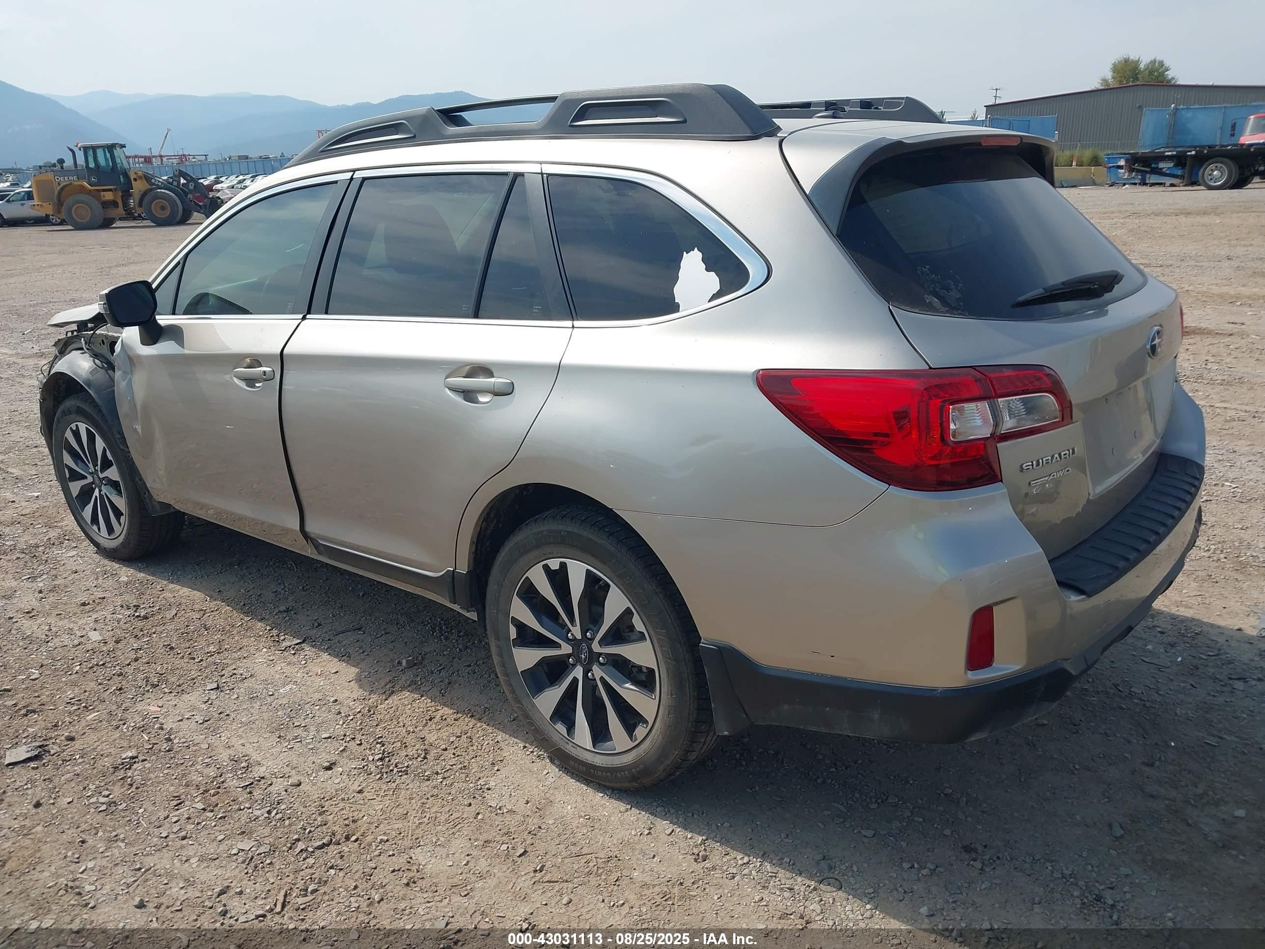 SUBARU OUTBACK image 3