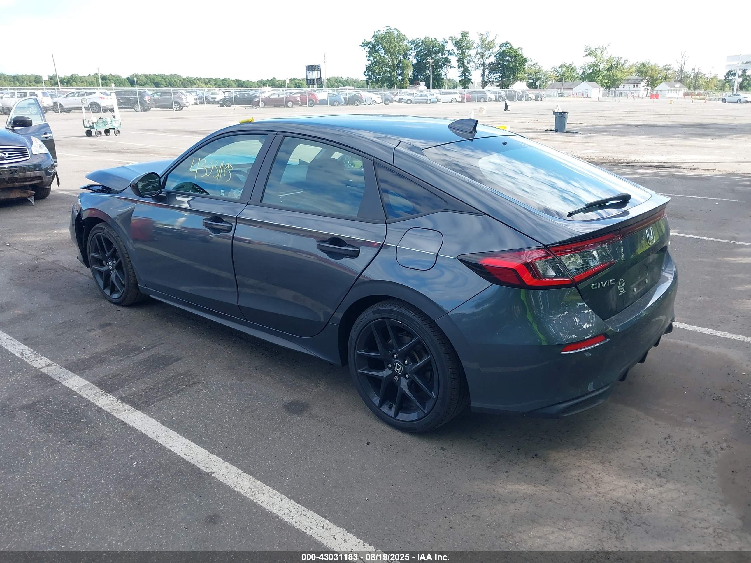 HONDA CIVIC image 3