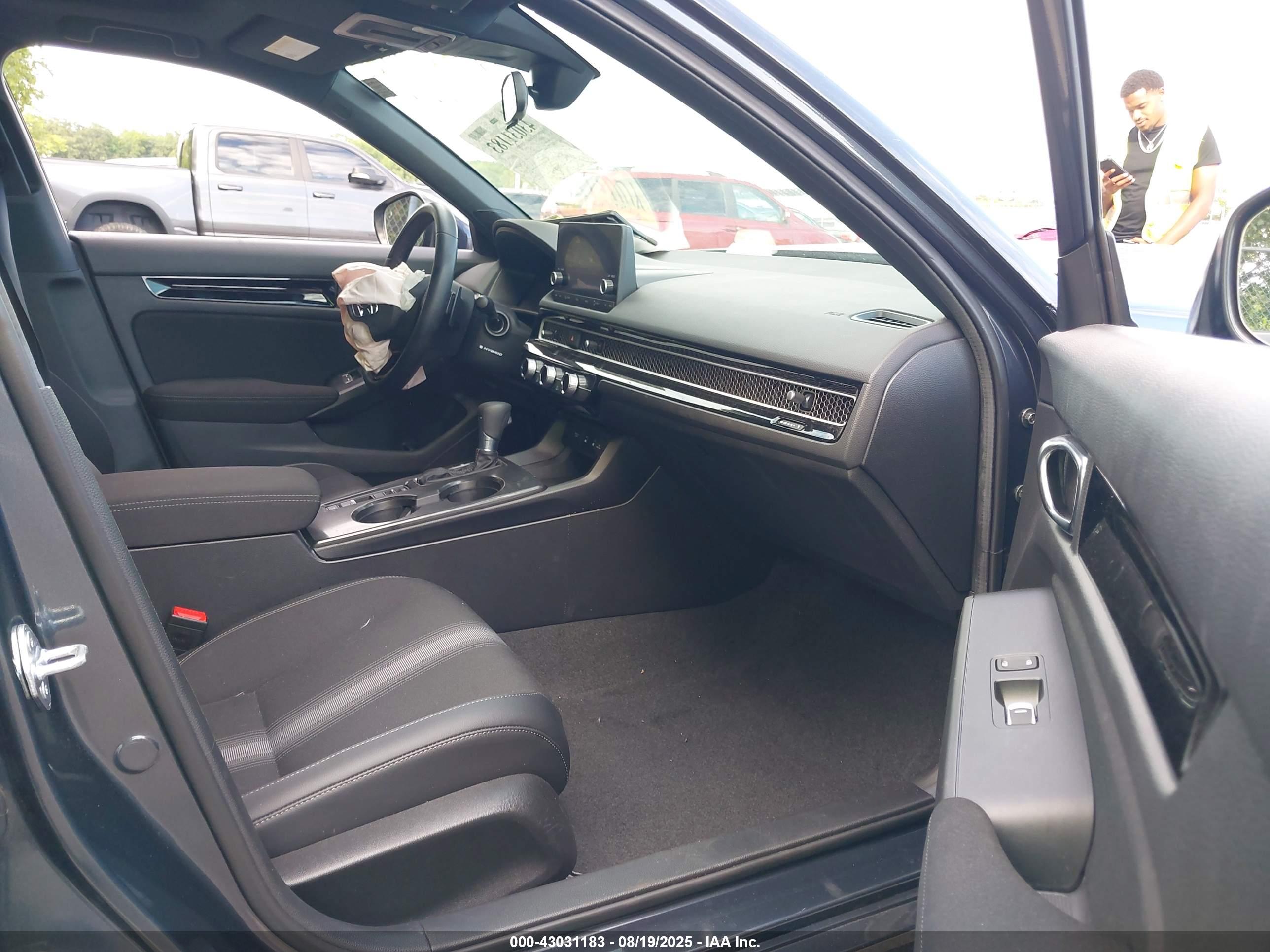HONDA CIVIC image 5