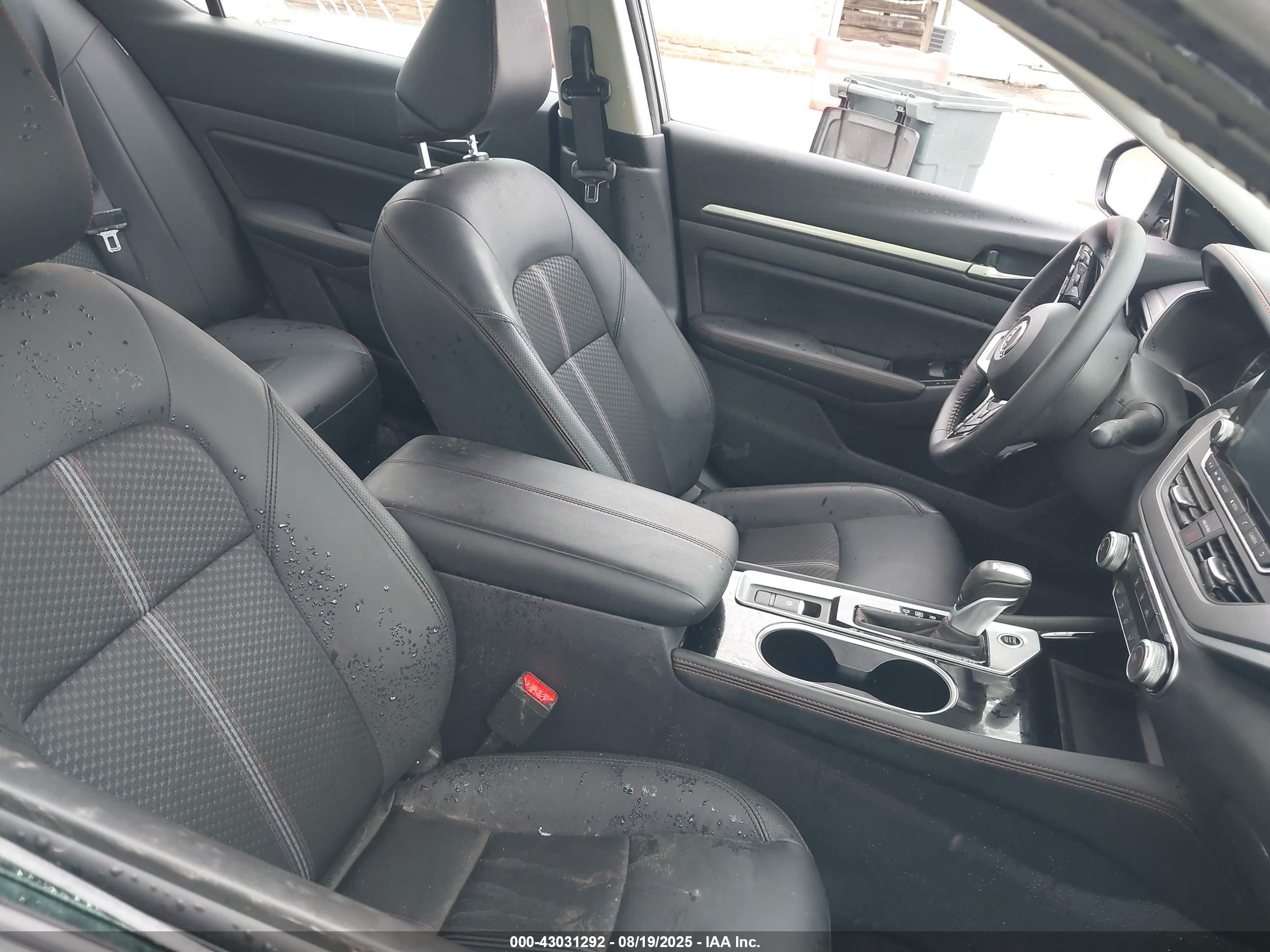 NISSAN ALTIMA image 5