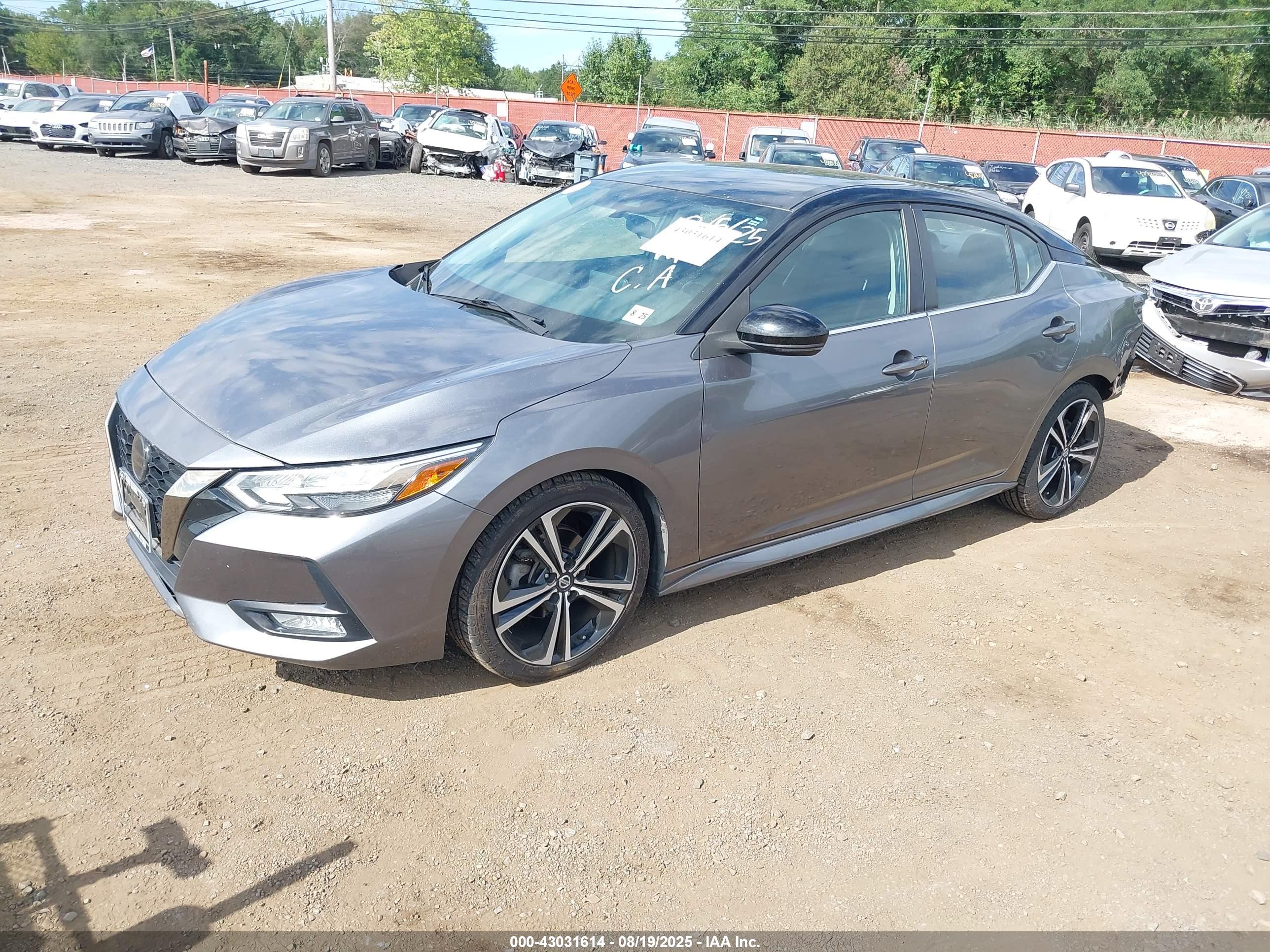 NISSAN SENTRA image 2