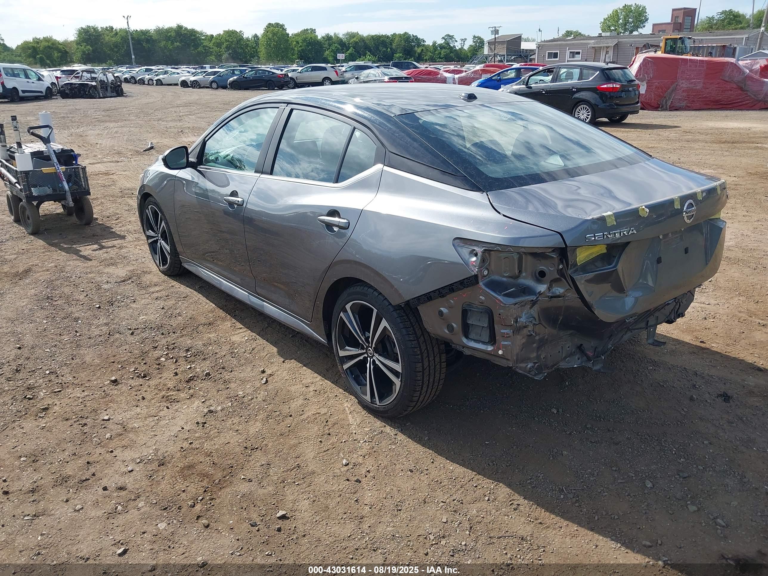 NISSAN SENTRA image 3