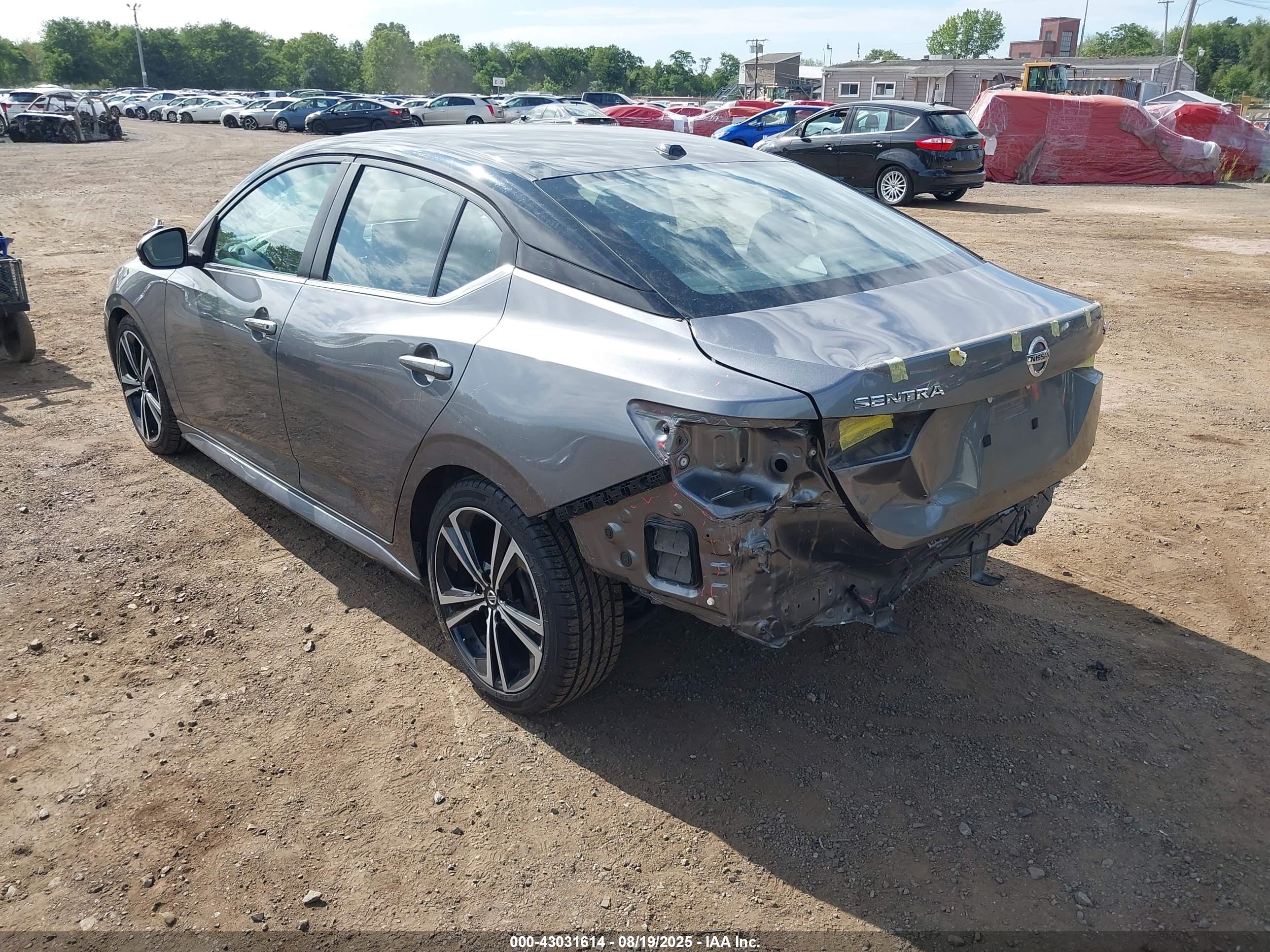 NISSAN SENTRA image 6