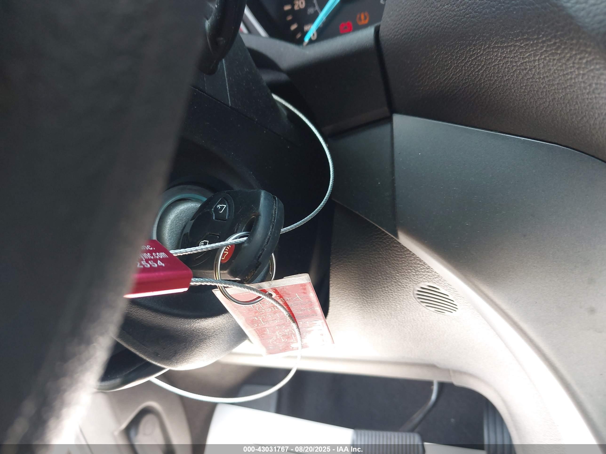 FORD ESCAPE image 11