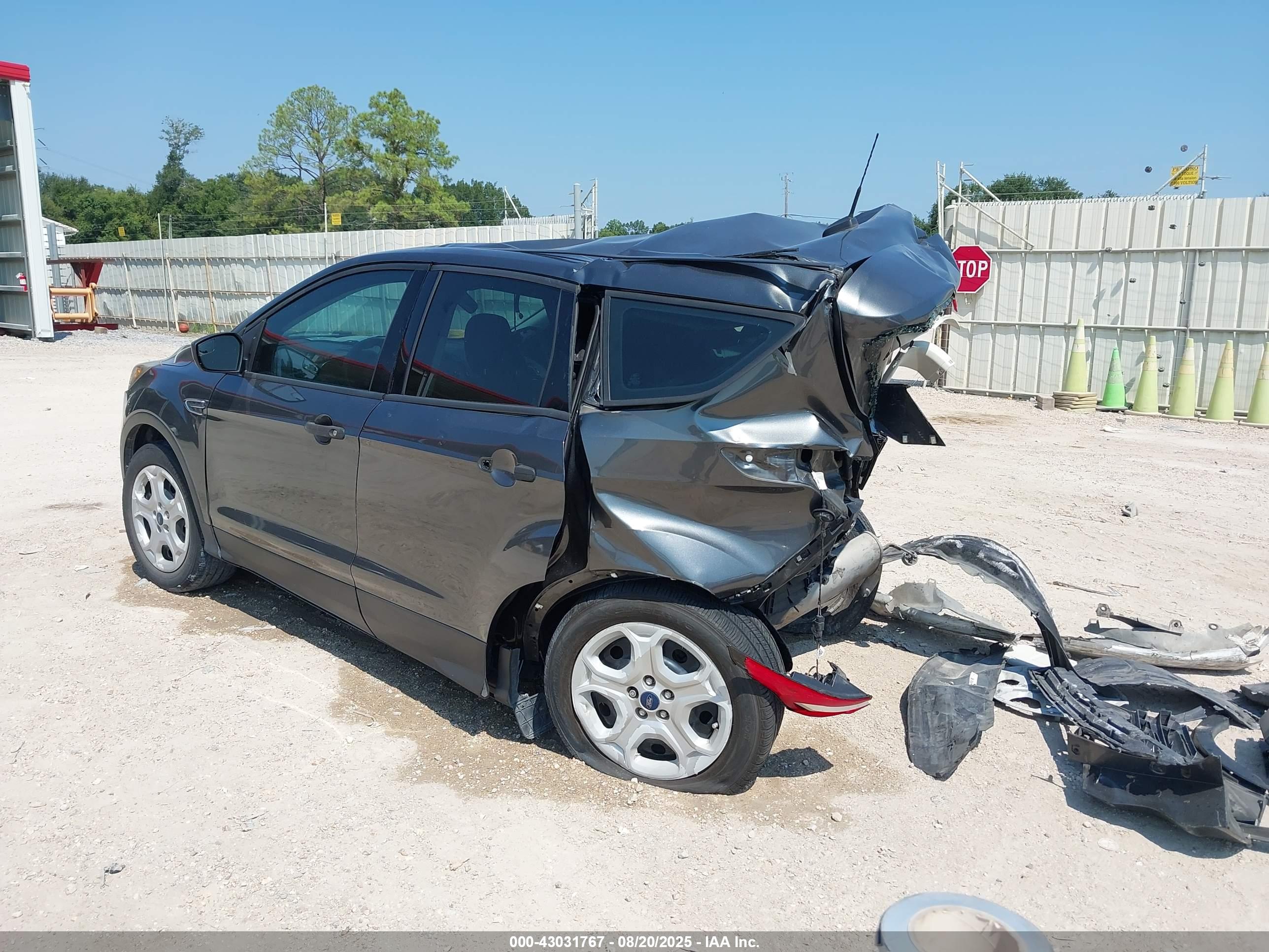 FORD ESCAPE image 3