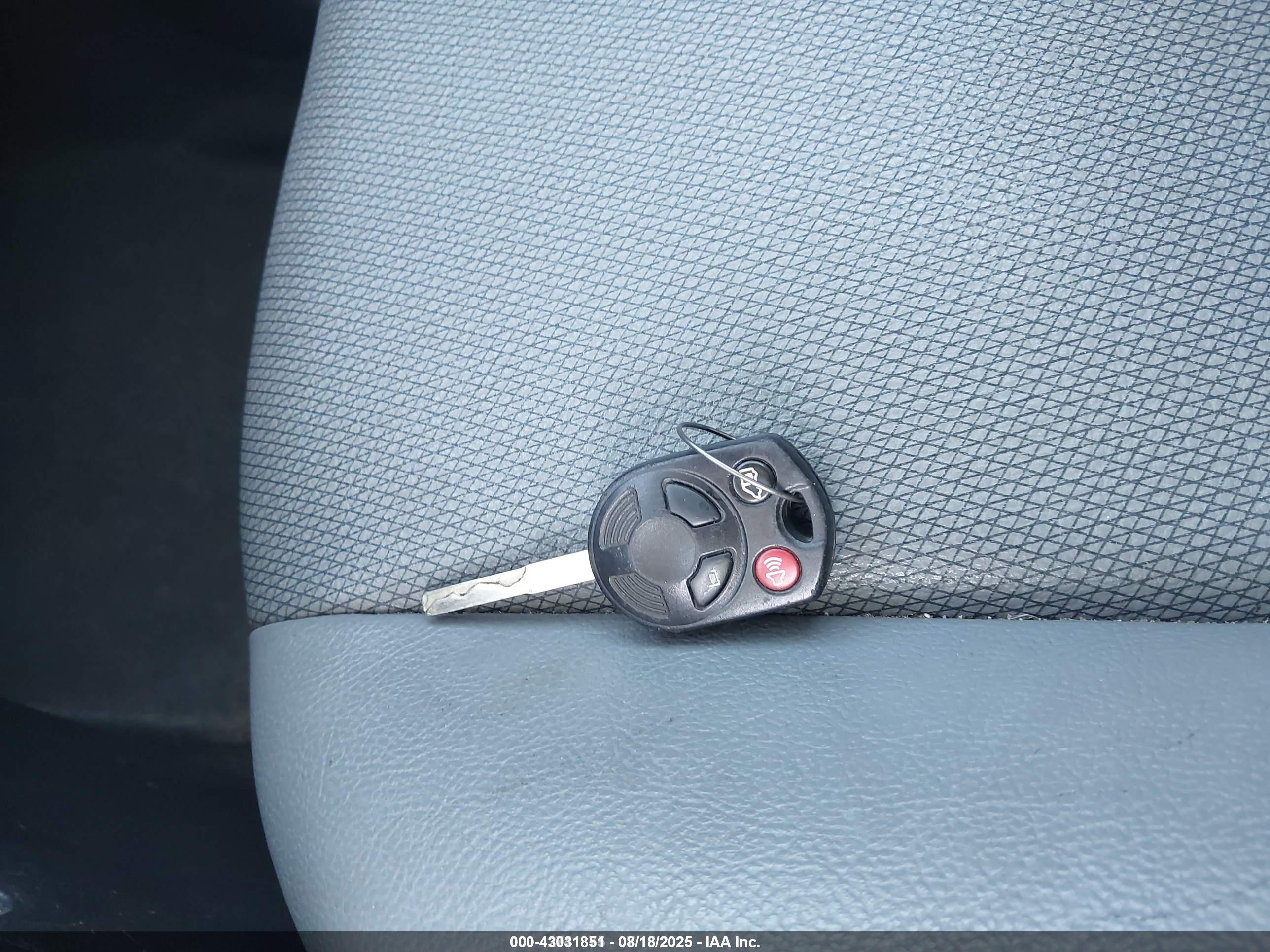 FORD TRANSIT image 11