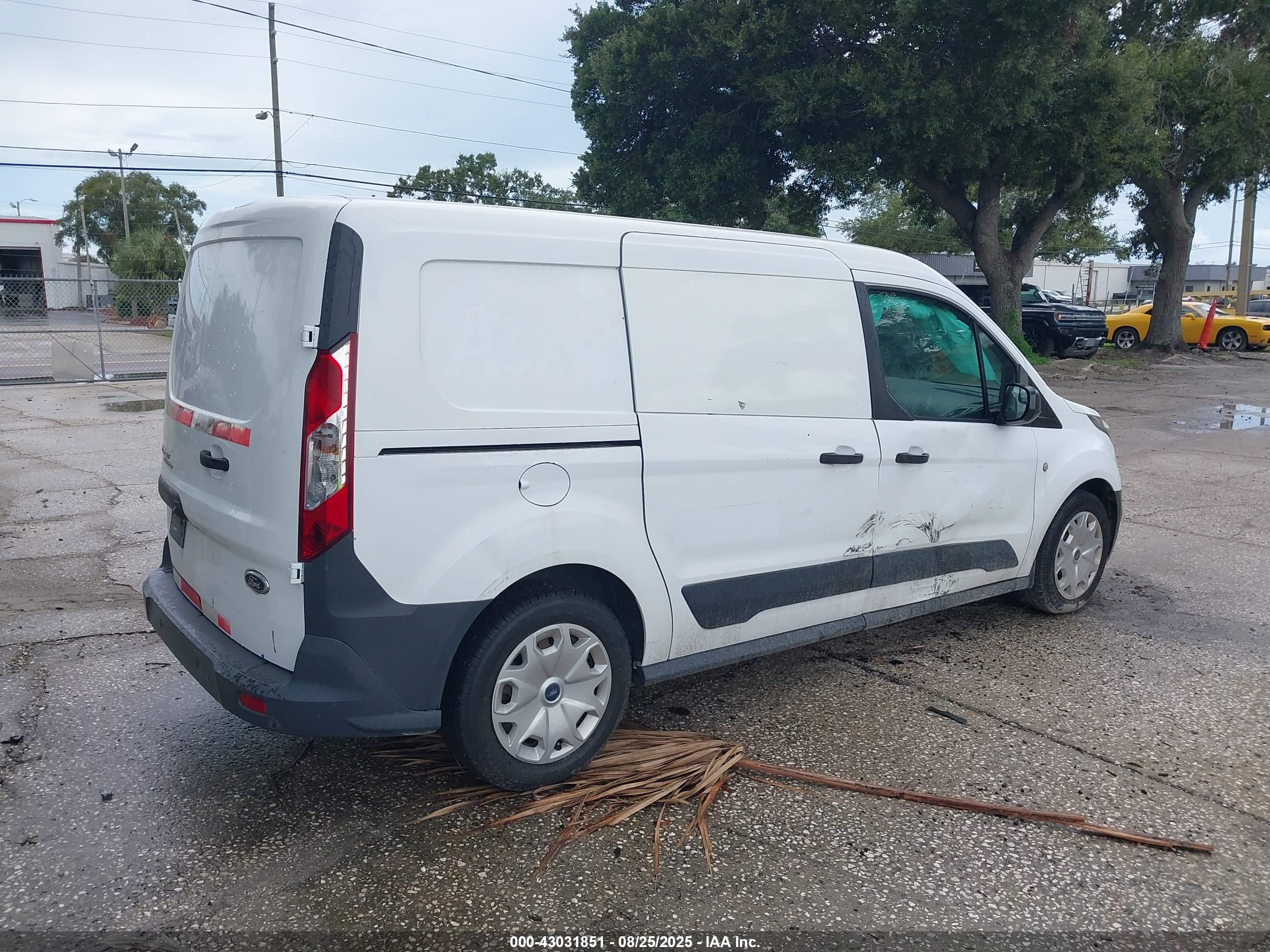 FORD TRANSIT image 4