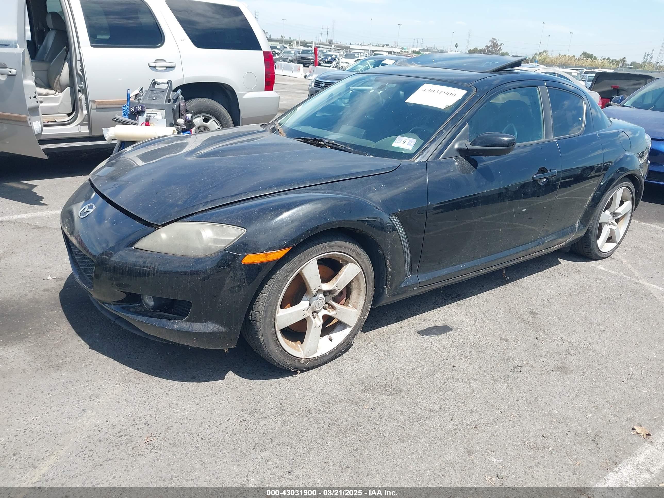 MAZDA RX-8 image 2