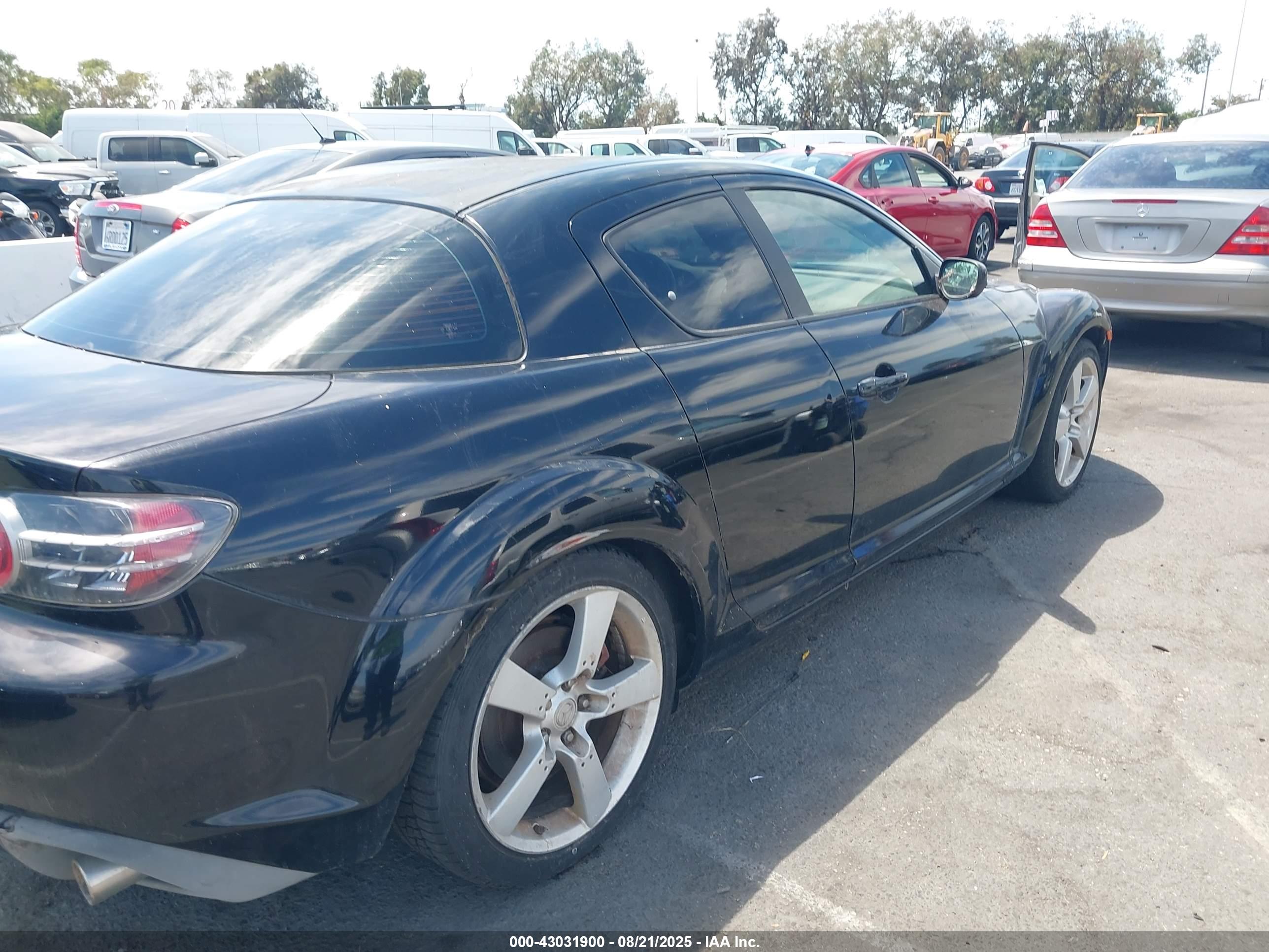 MAZDA RX-8 image 6