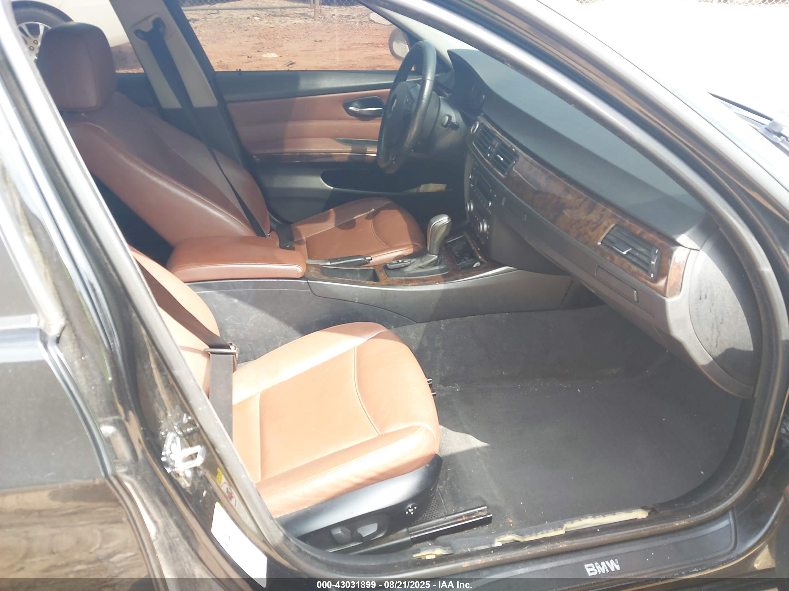 BMW 328XI image 5