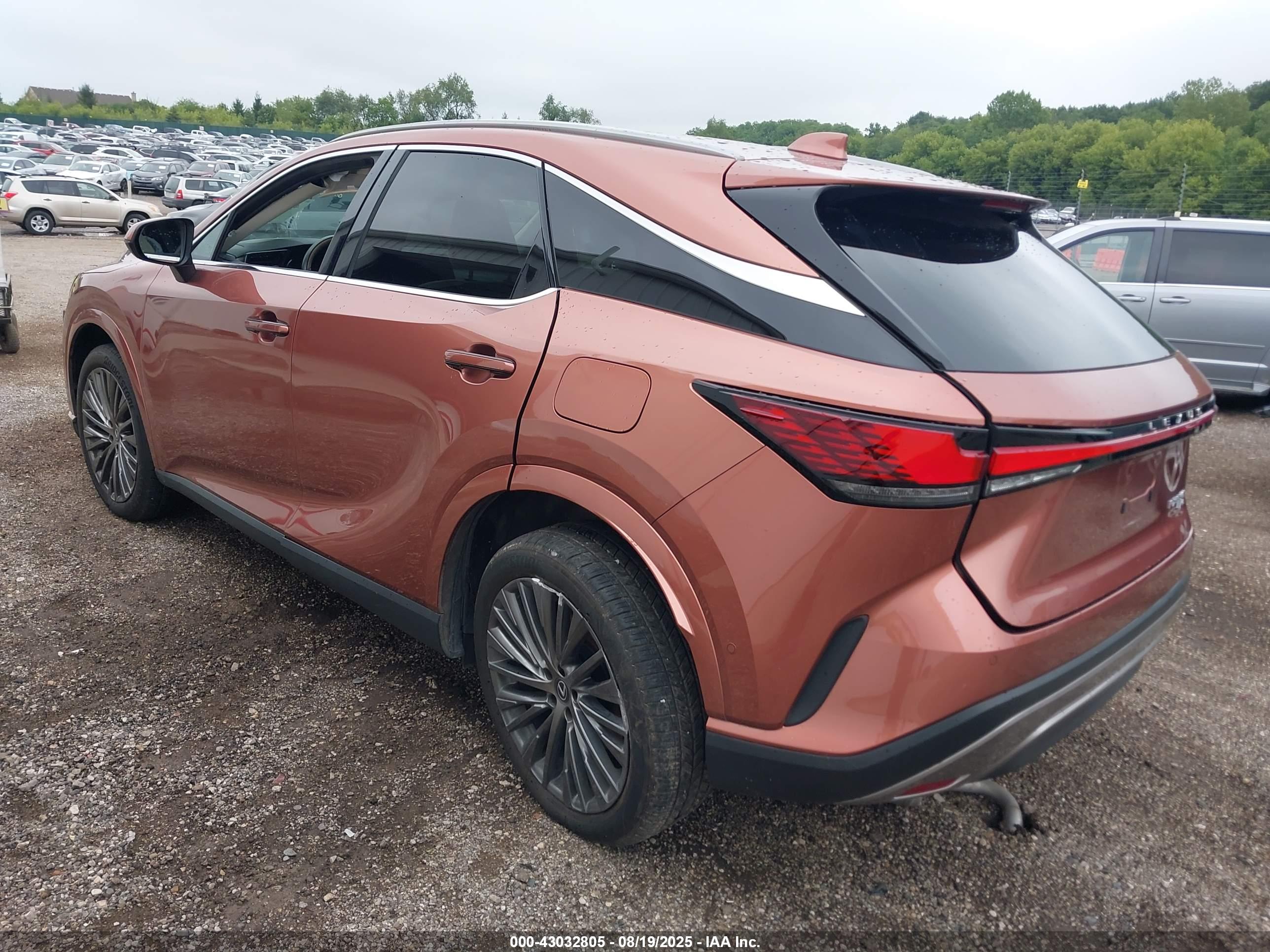 LEXUS RX image 3
