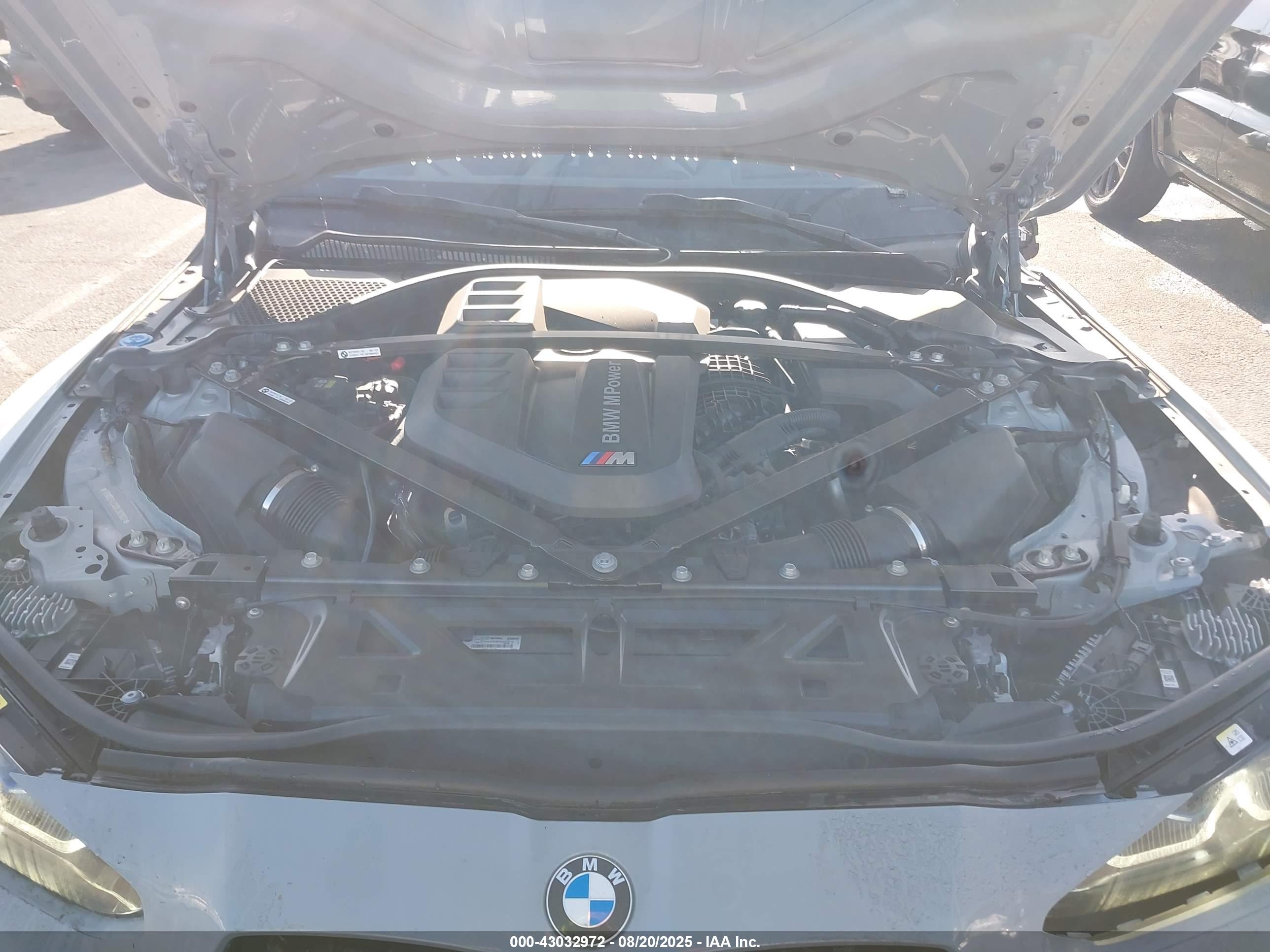 BMW M4 image 10