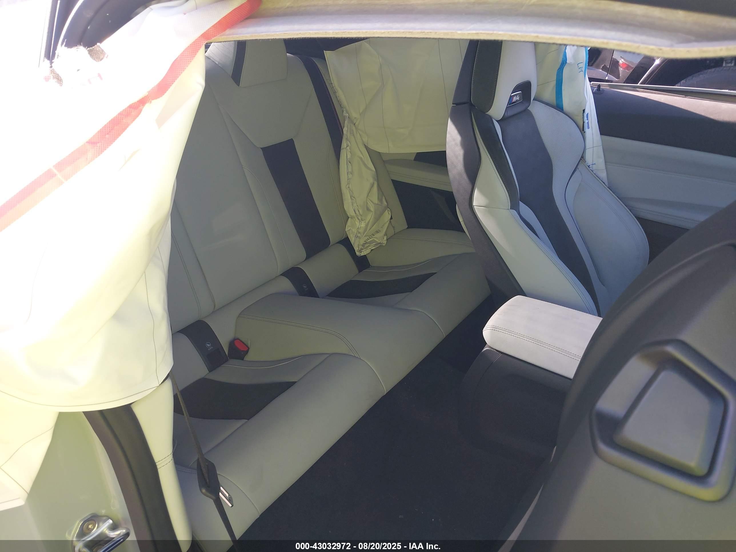 BMW M4 image 8