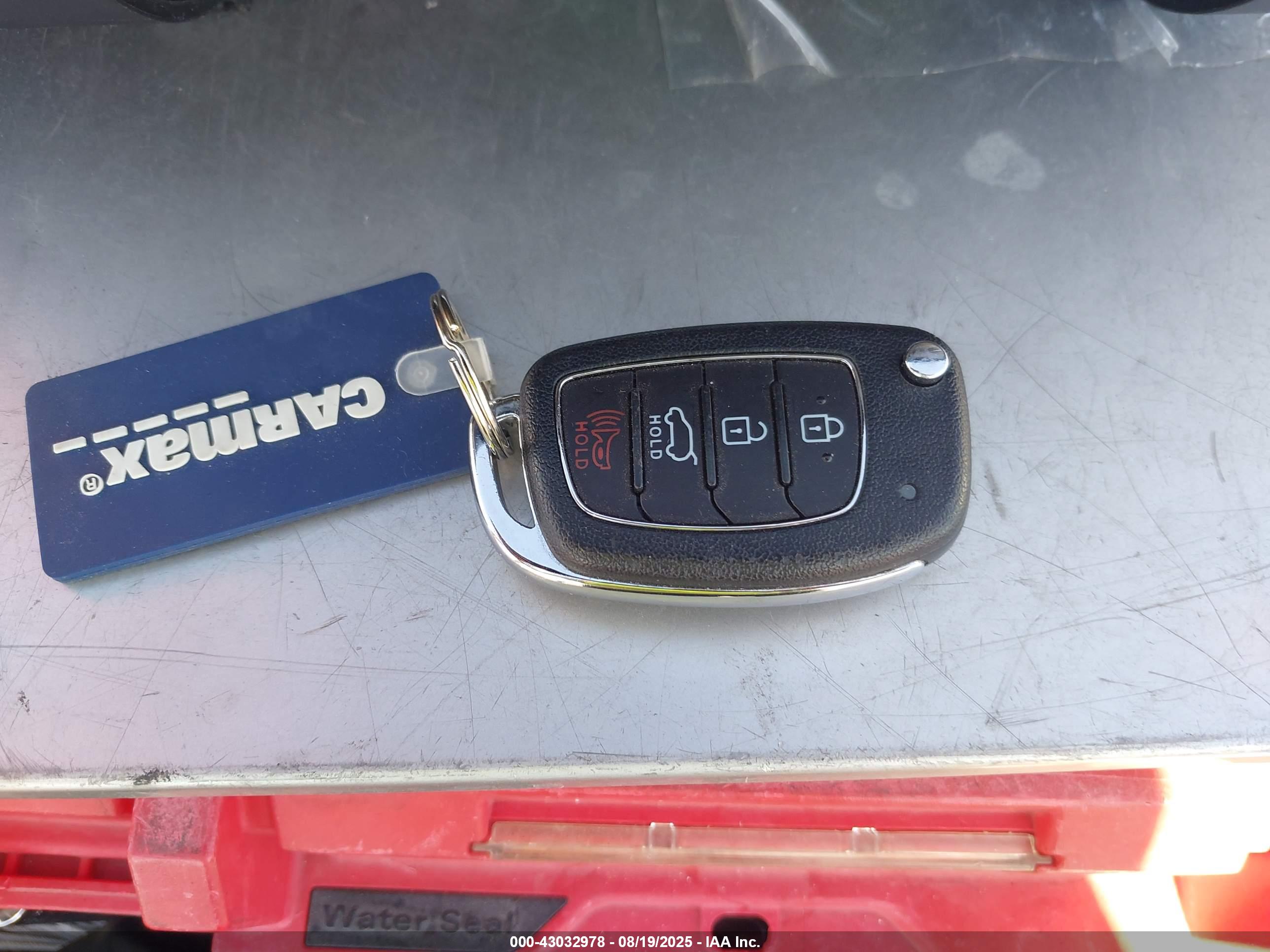 HYUNDAI TUCSON image 11