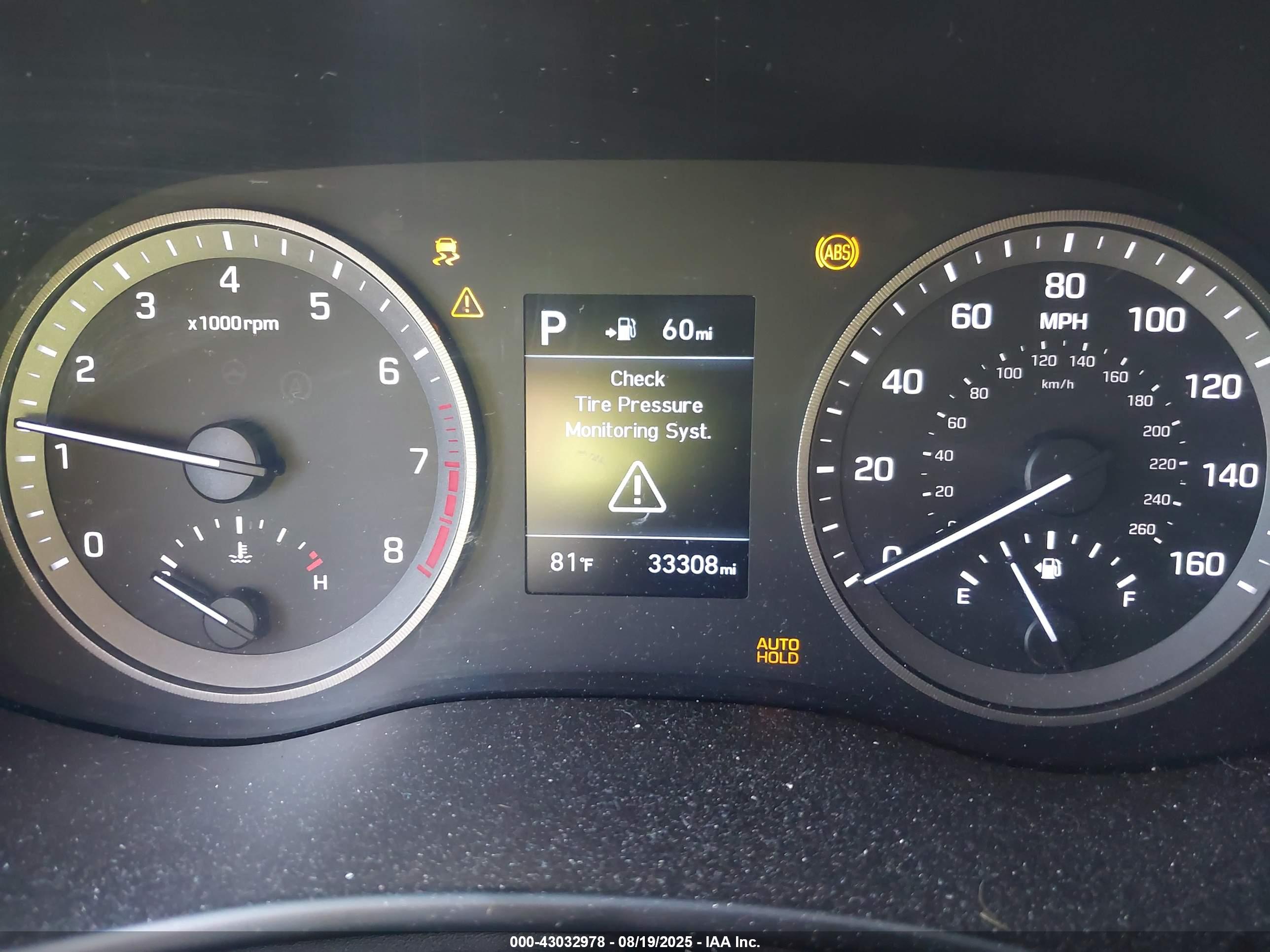 HYUNDAI TUCSON image 7