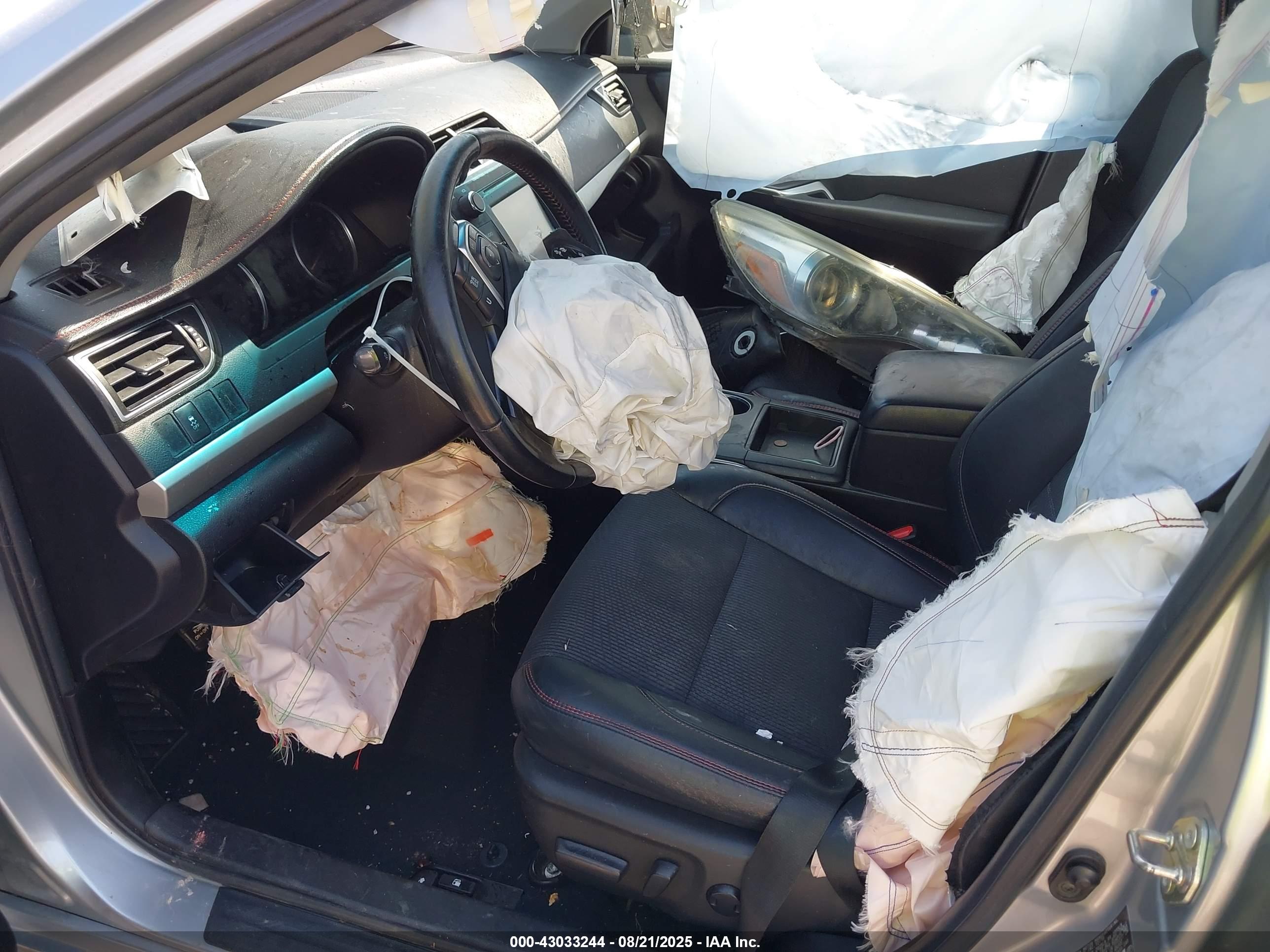 TOYOTA CAMRY image 5