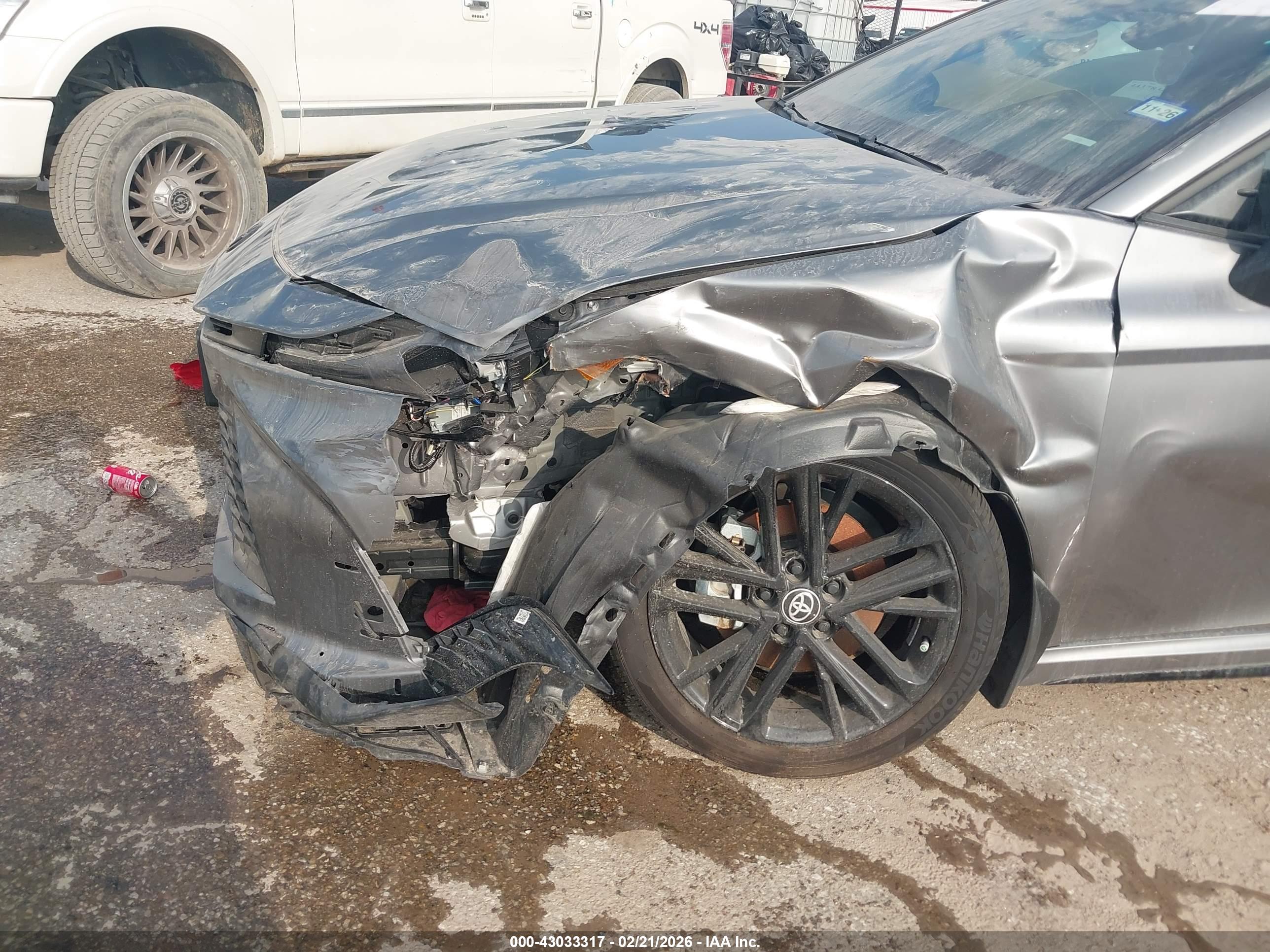 TOYOTA CAMRY image 6