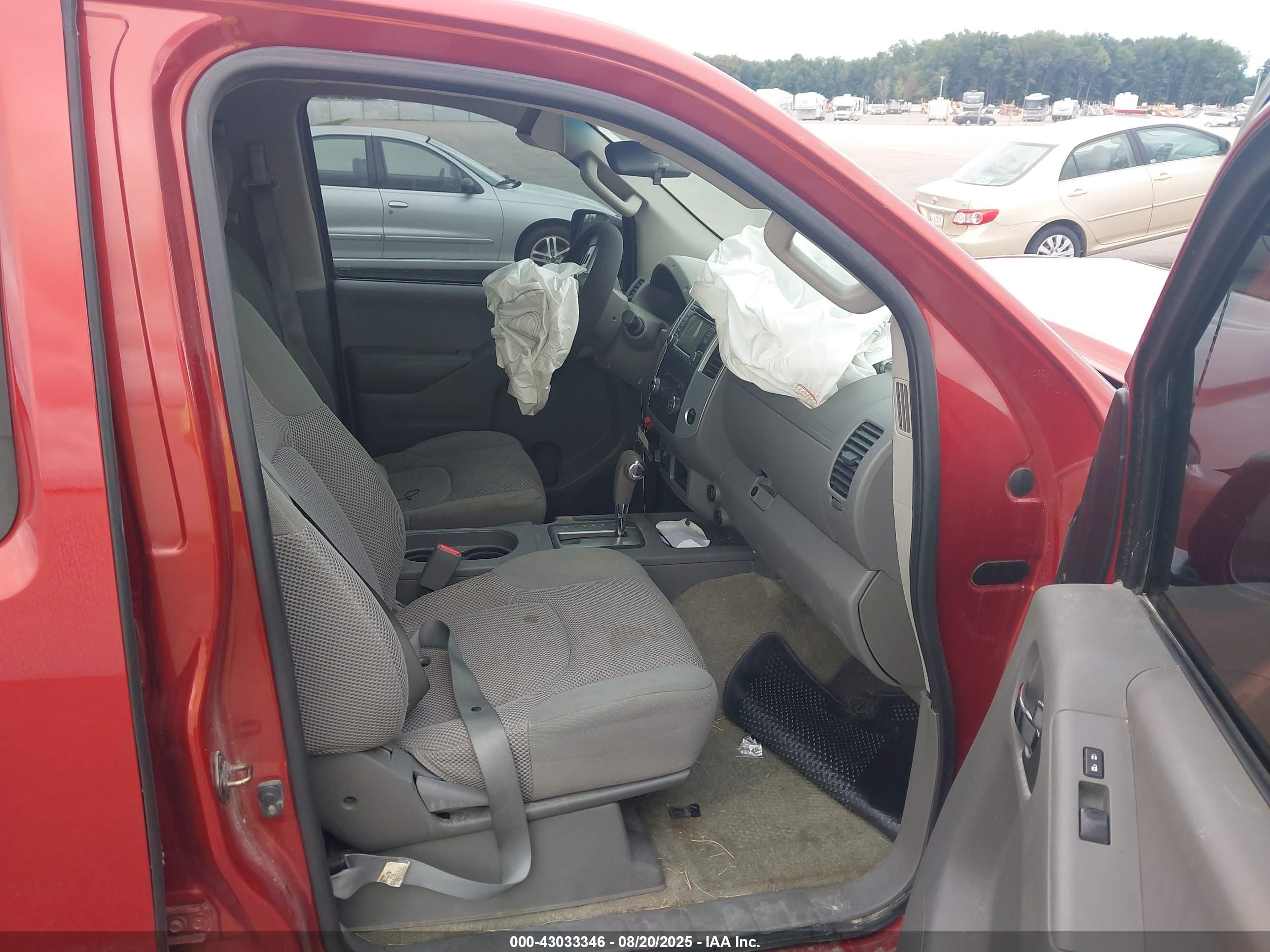 NISSAN FRONTIER image 5