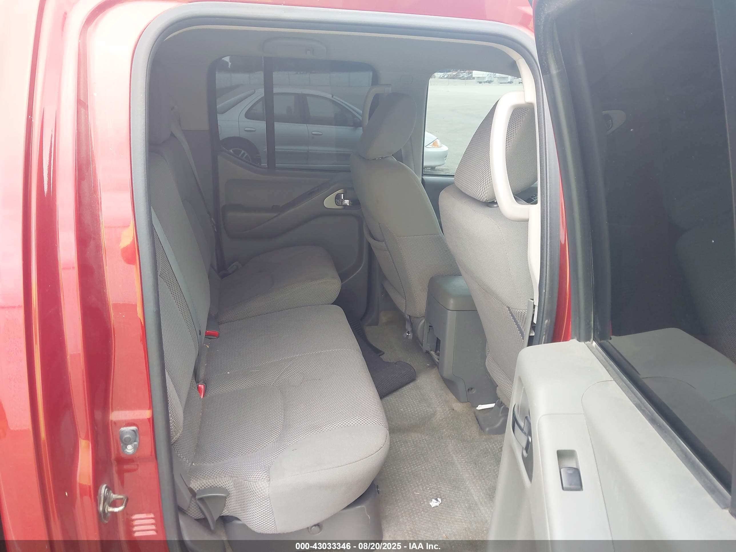 NISSAN FRONTIER image 8