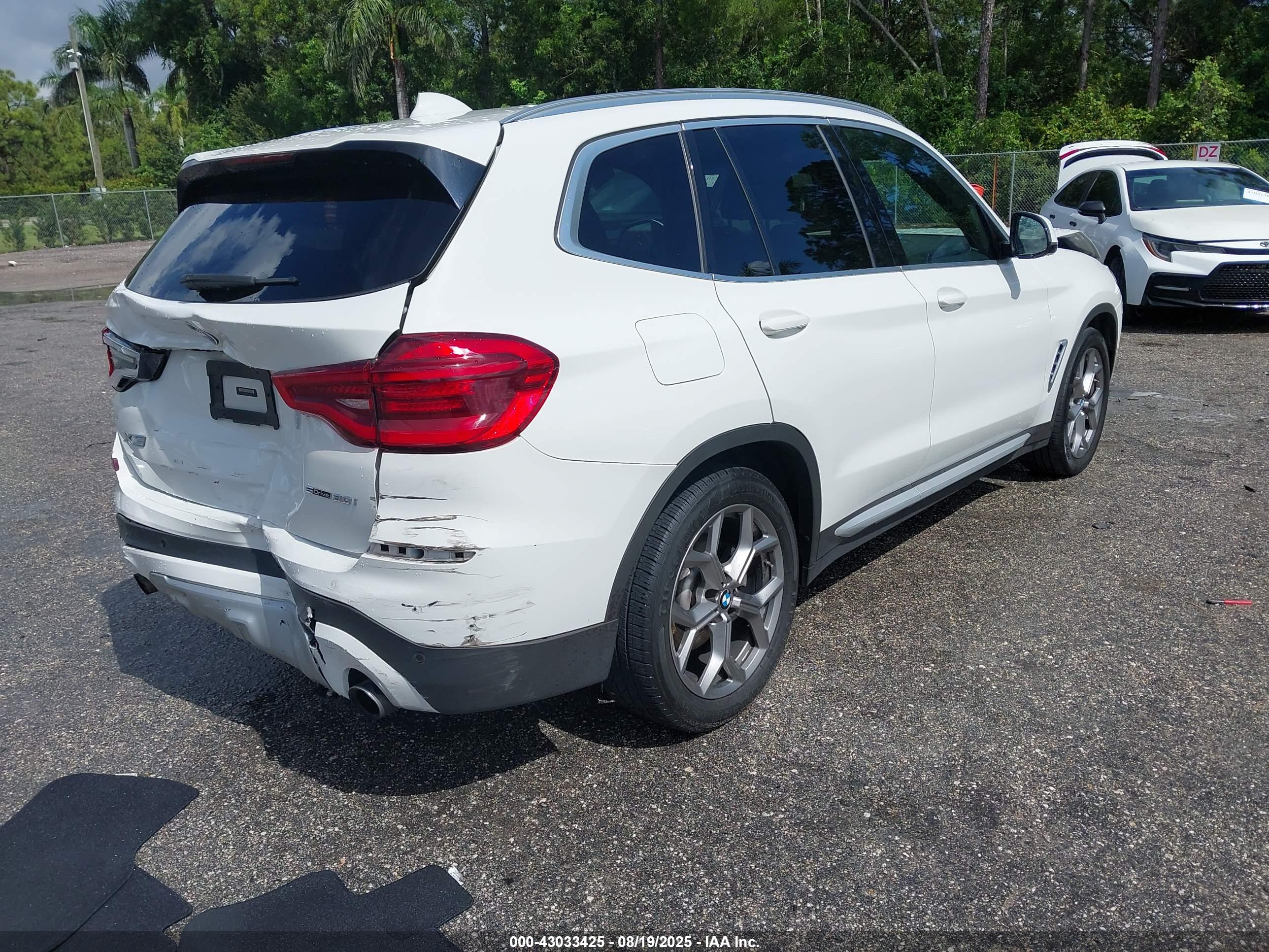 BMW X3 image 4