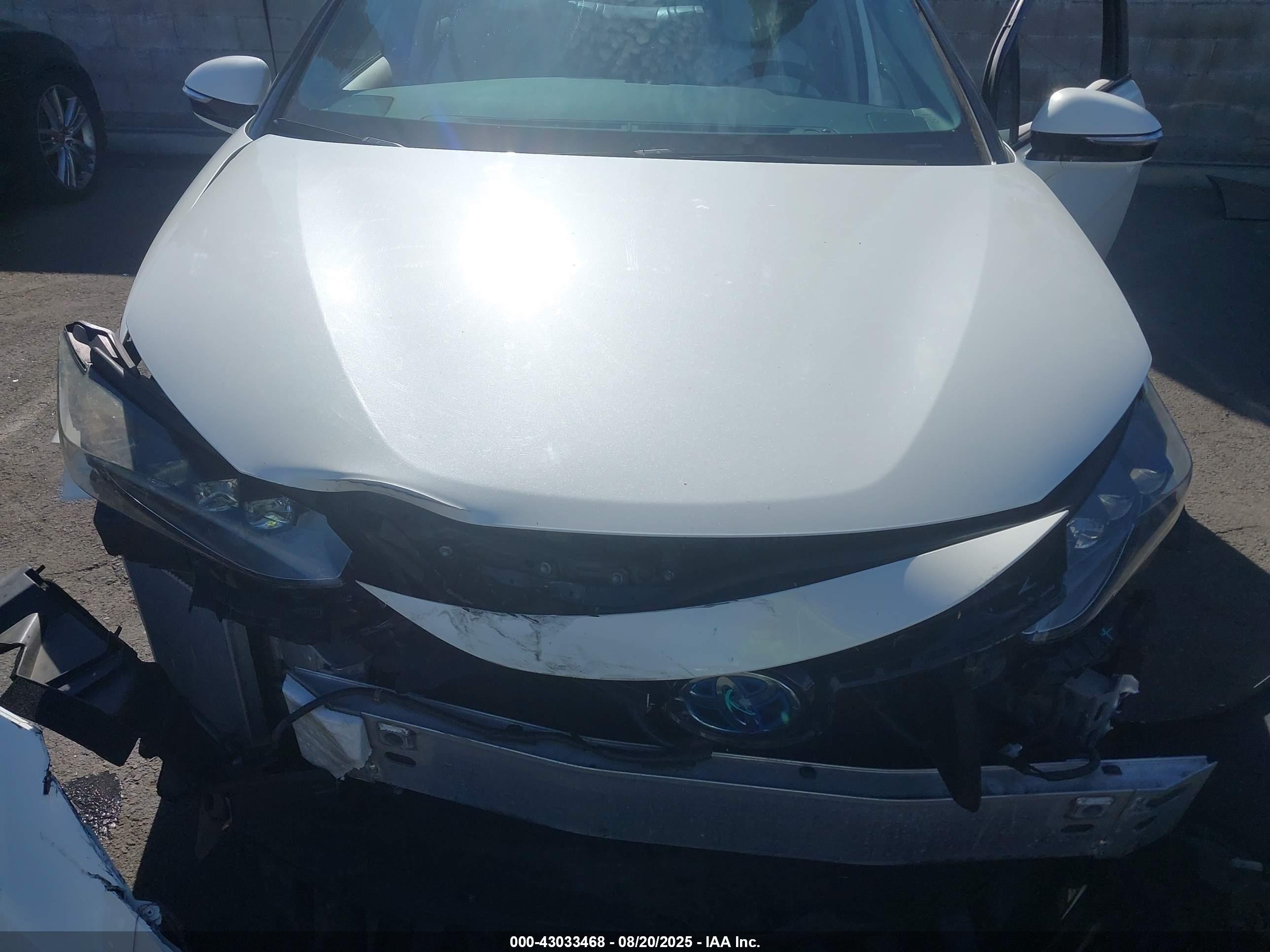 TOYOTA MIRAI image 10