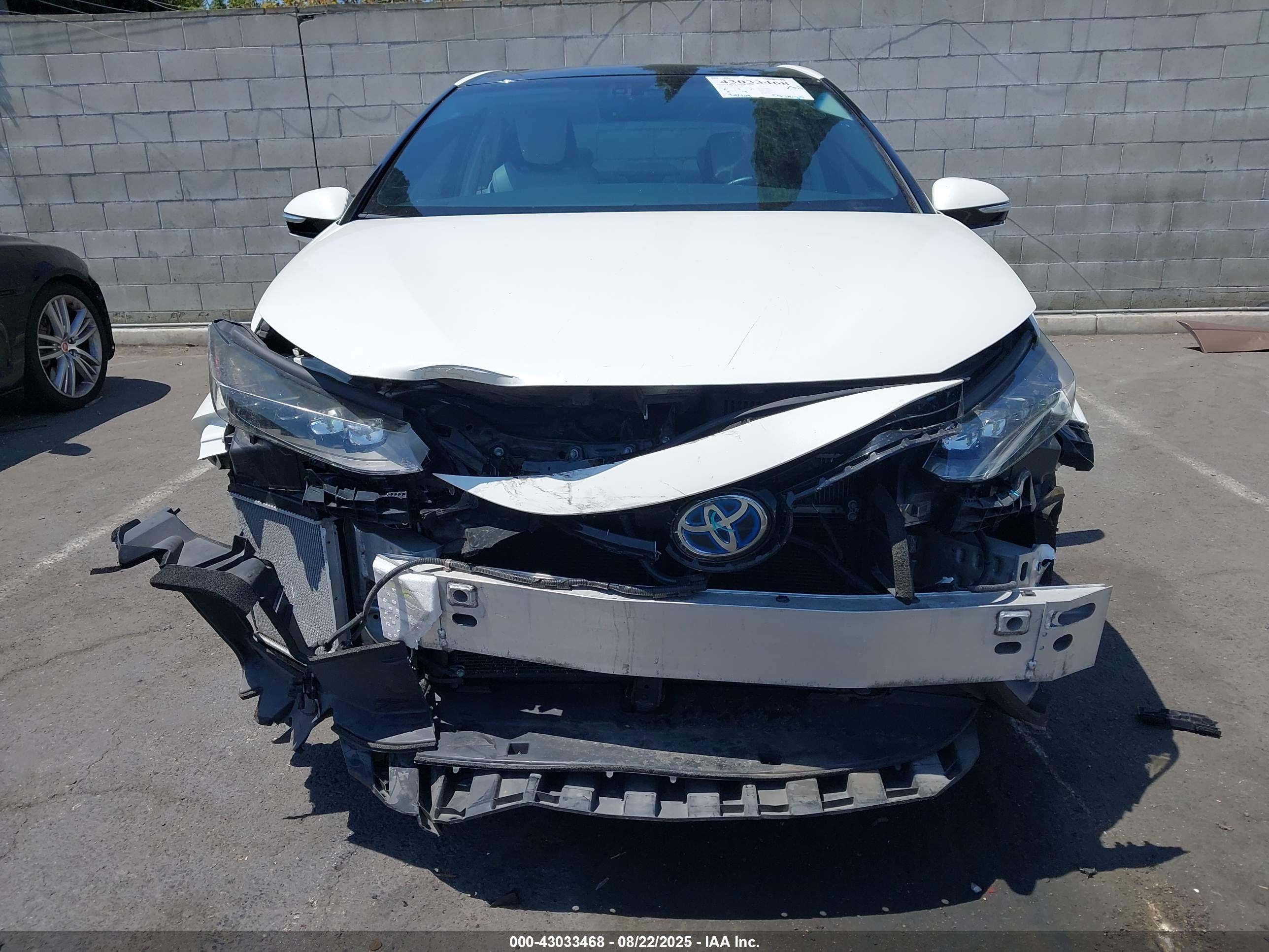 TOYOTA MIRAI image 6