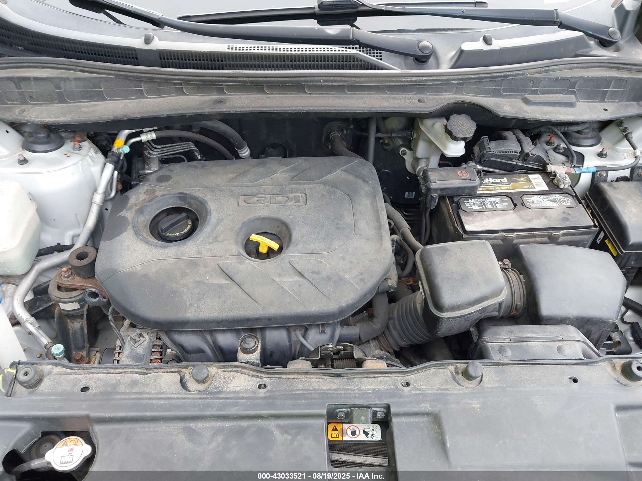 HYUNDAI TUCSON image 10