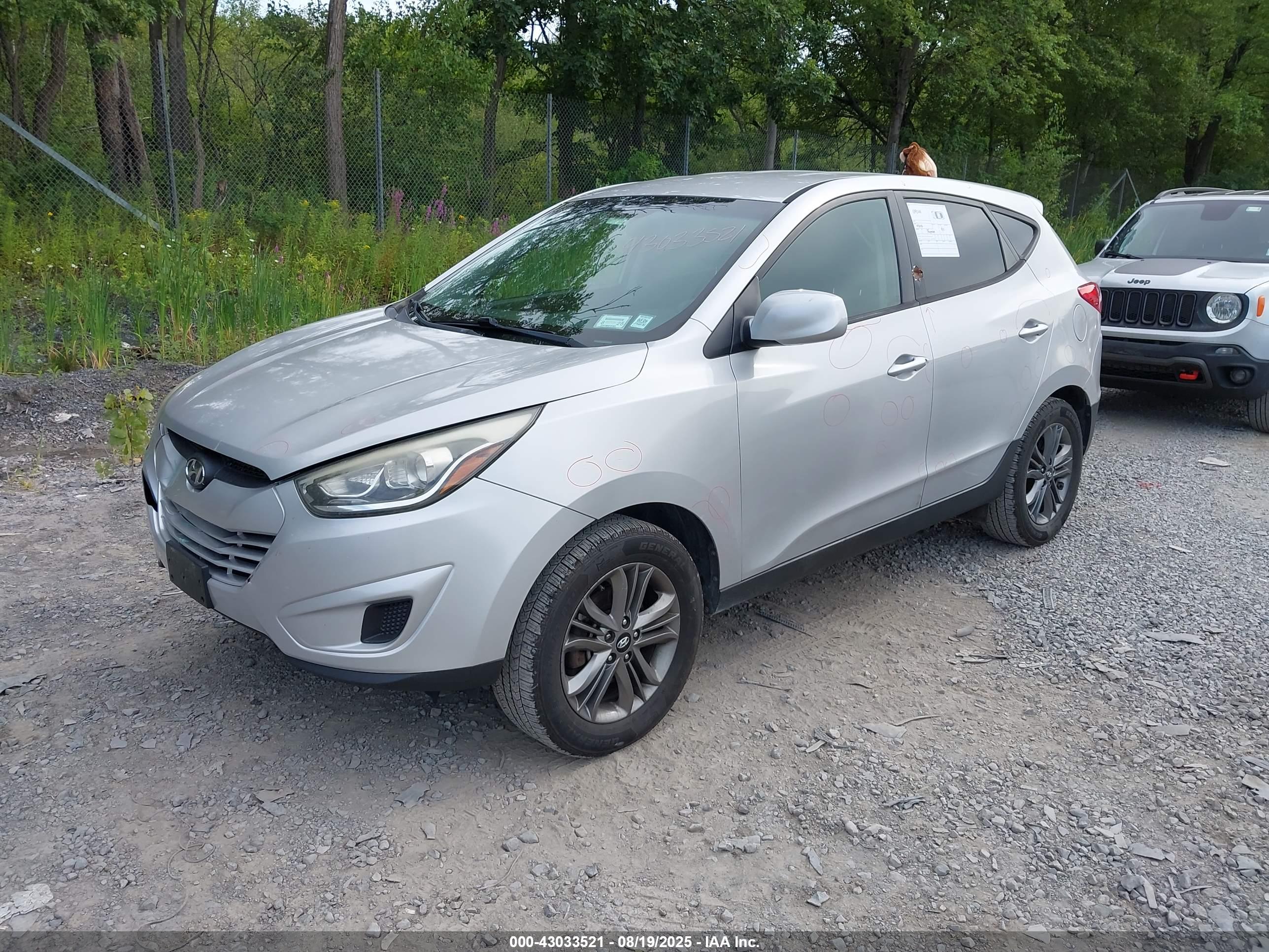 HYUNDAI TUCSON image 2