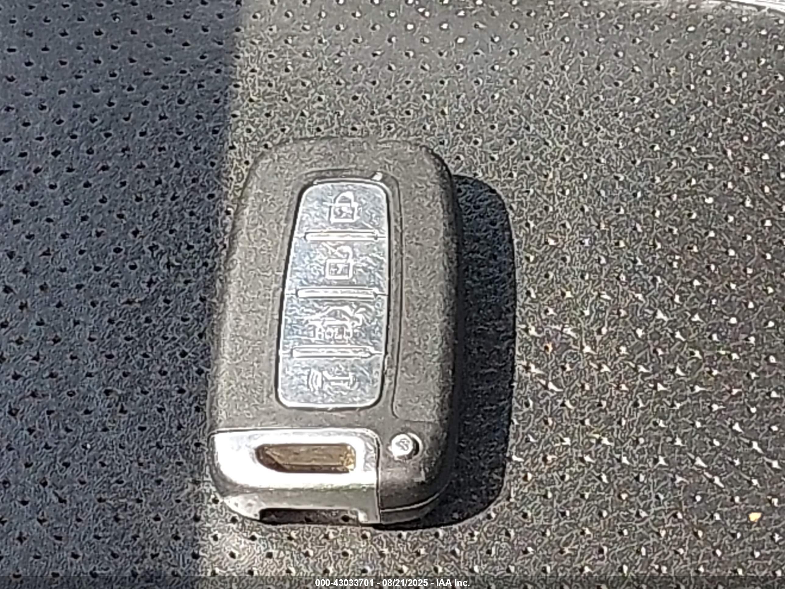 KIA SORENTO image 11
