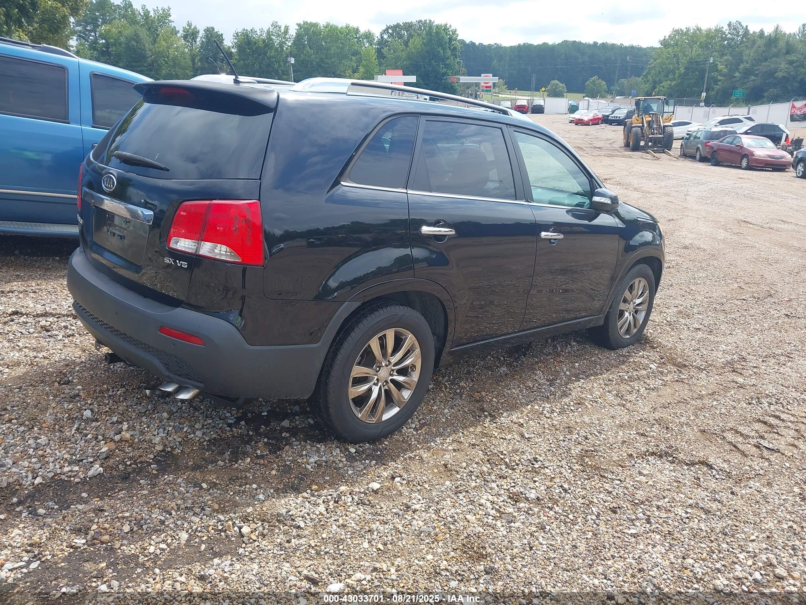 KIA SORENTO image 4