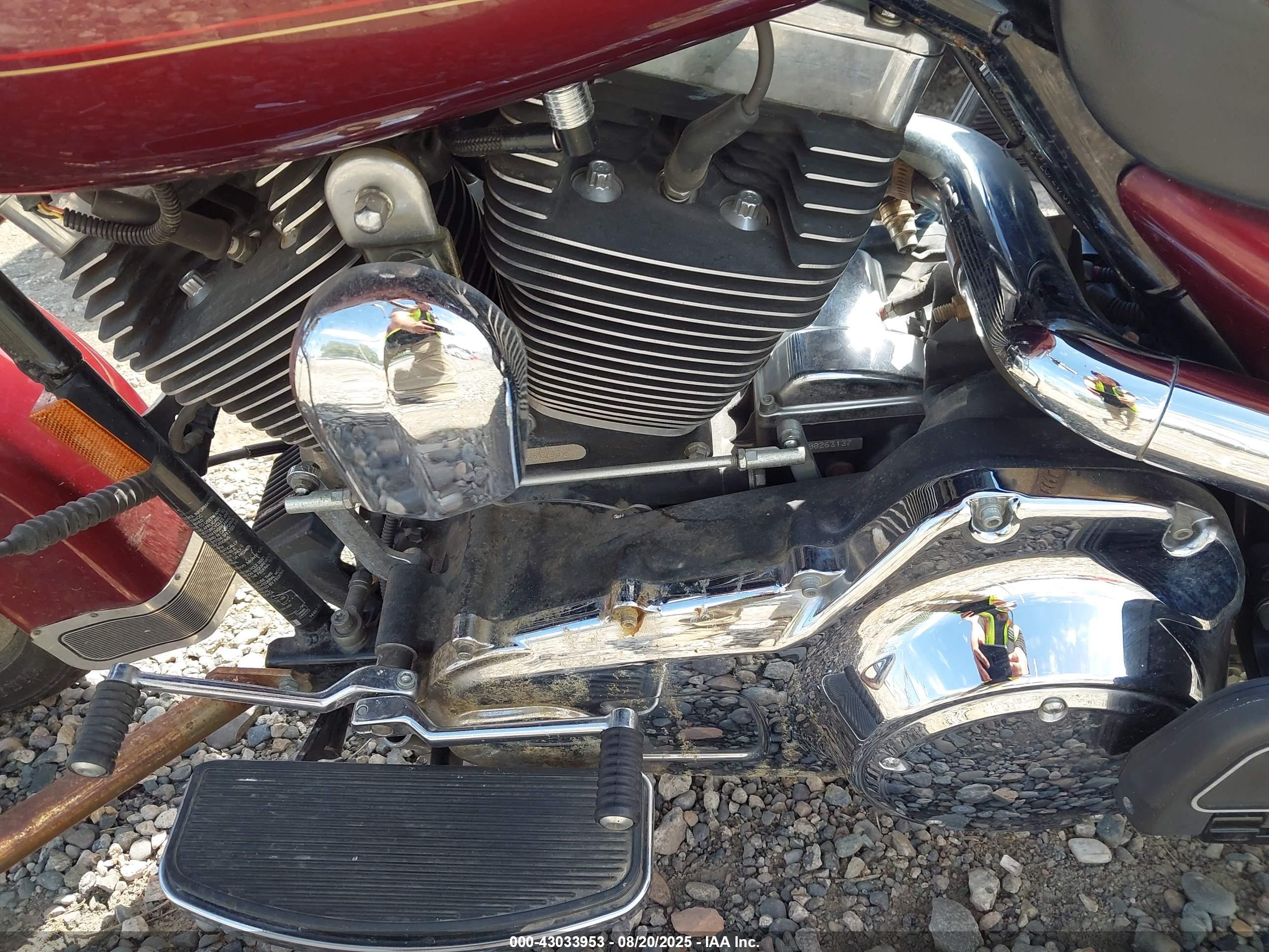 HARLEY-DAVIDSON FLHR image 9