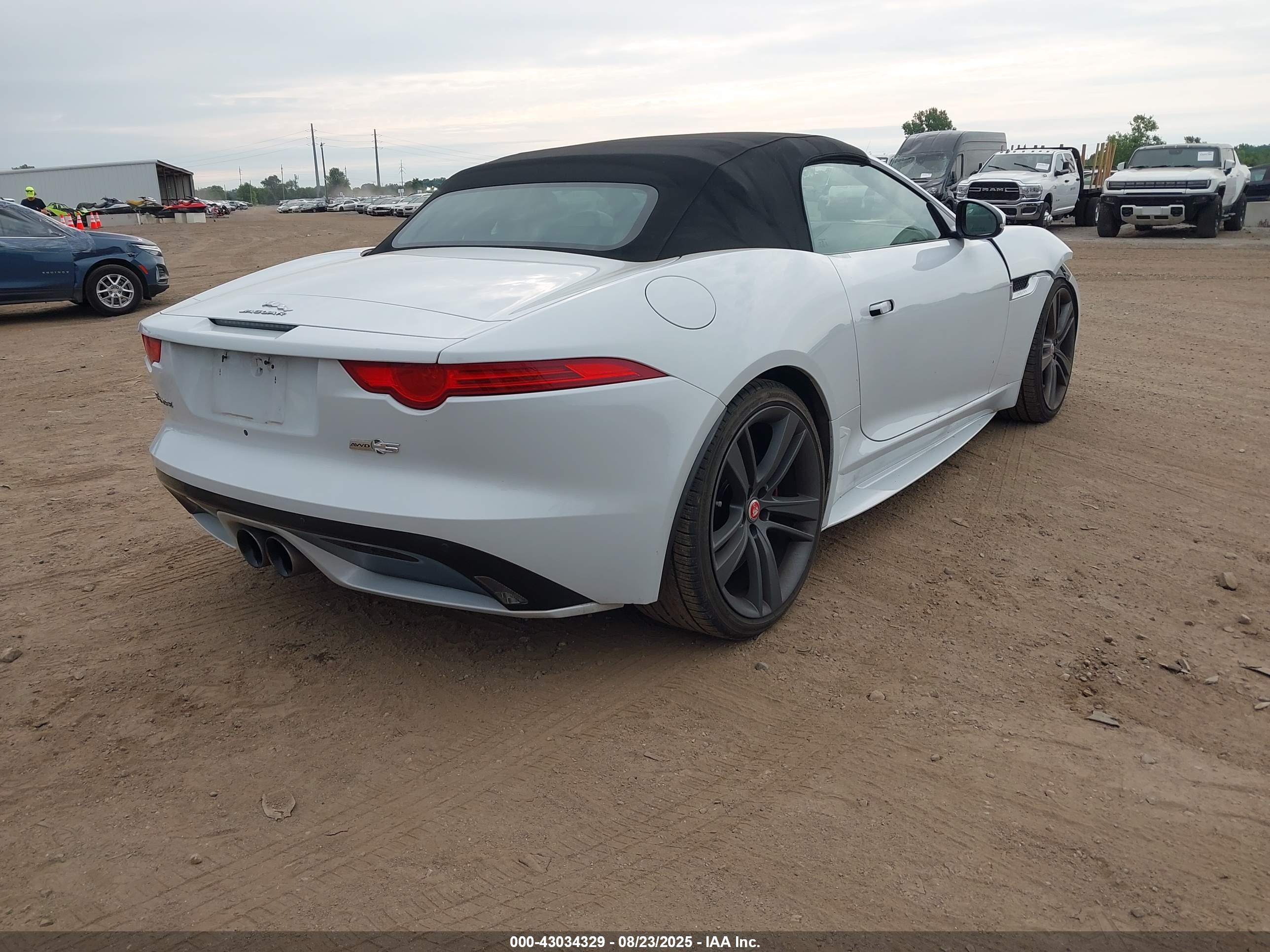 JAGUAR F-TYPE image 4