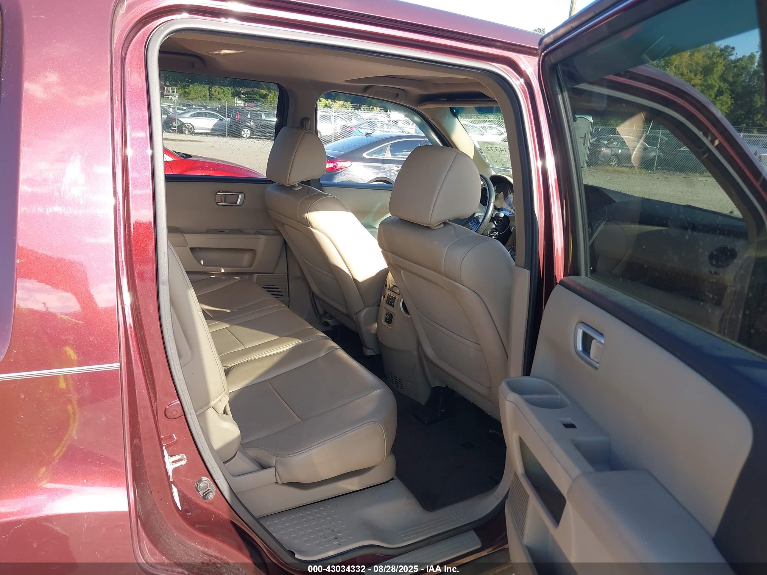 HONDA PILOT image 8