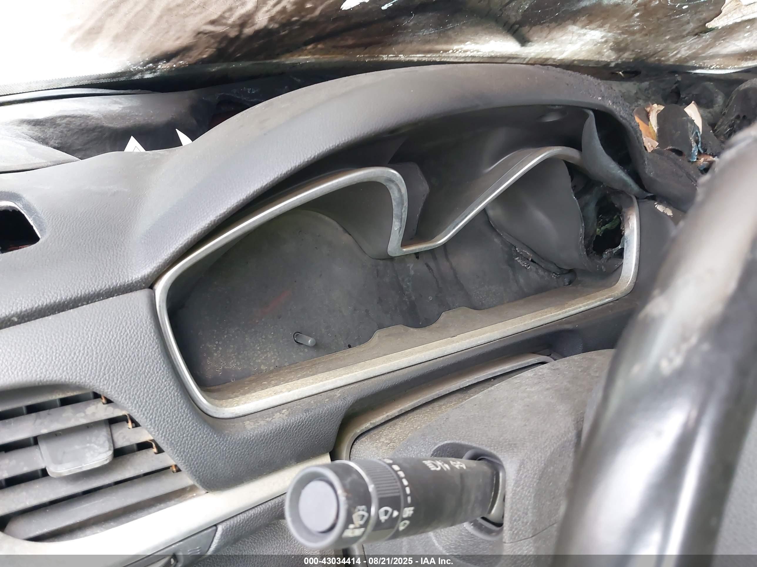 CHEVROLET TRAVERSE image 7