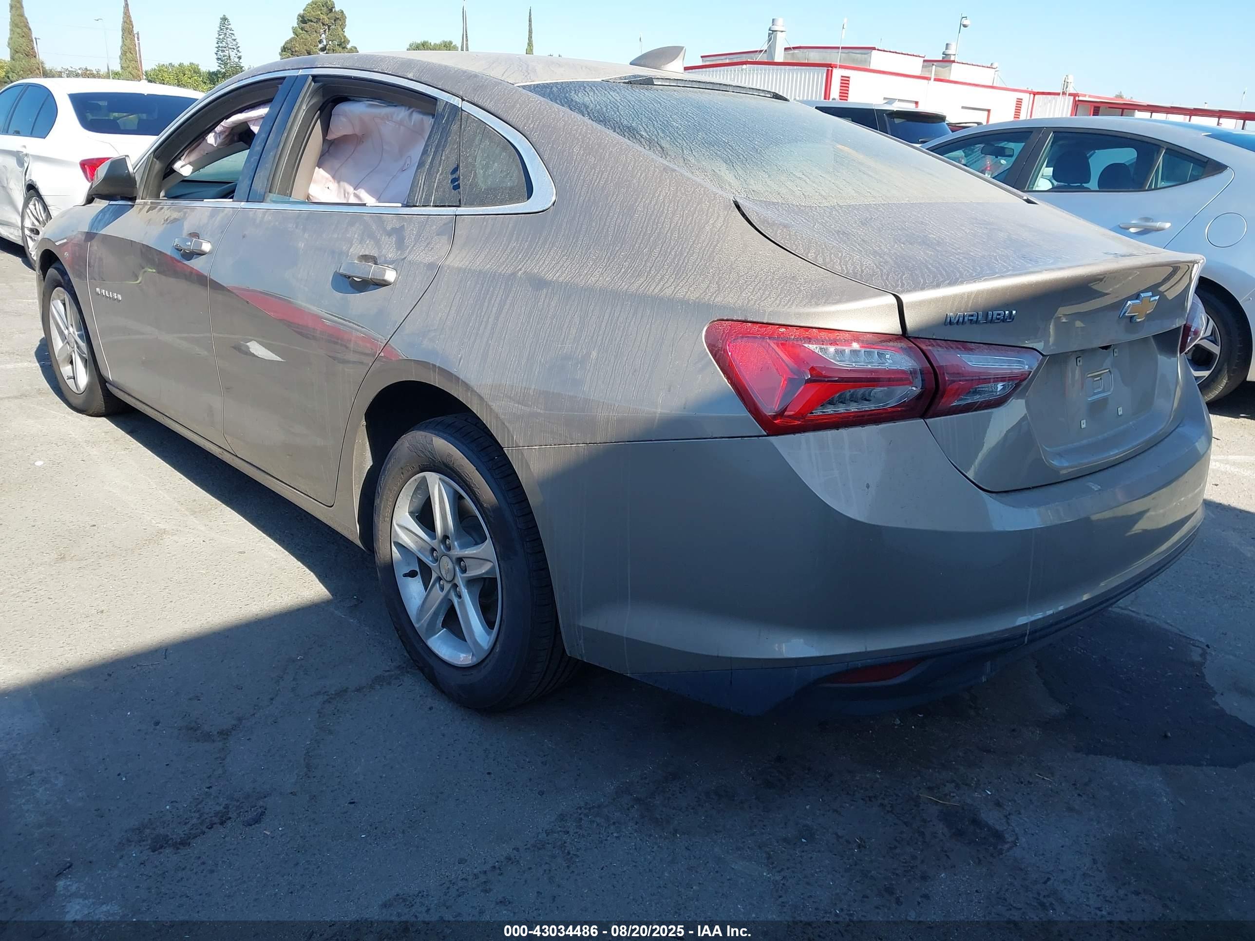 CHEVROLET MALIBU image 3