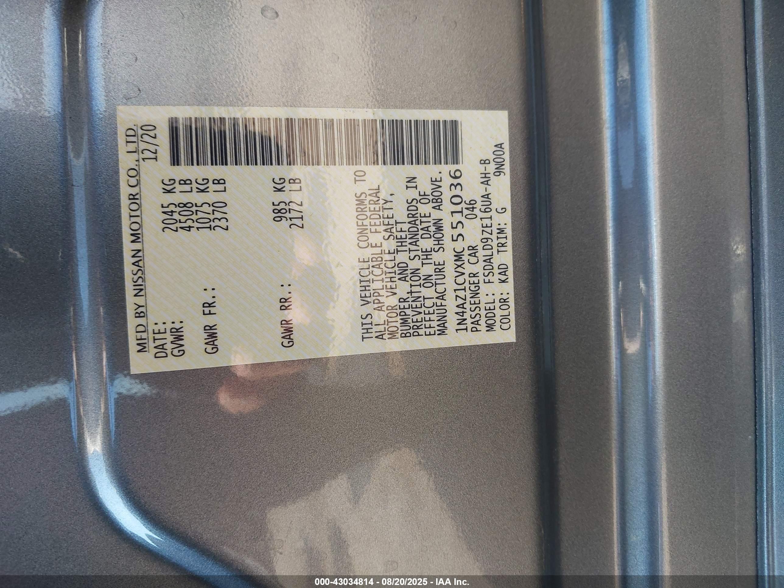 NISSAN LEAF image 9
