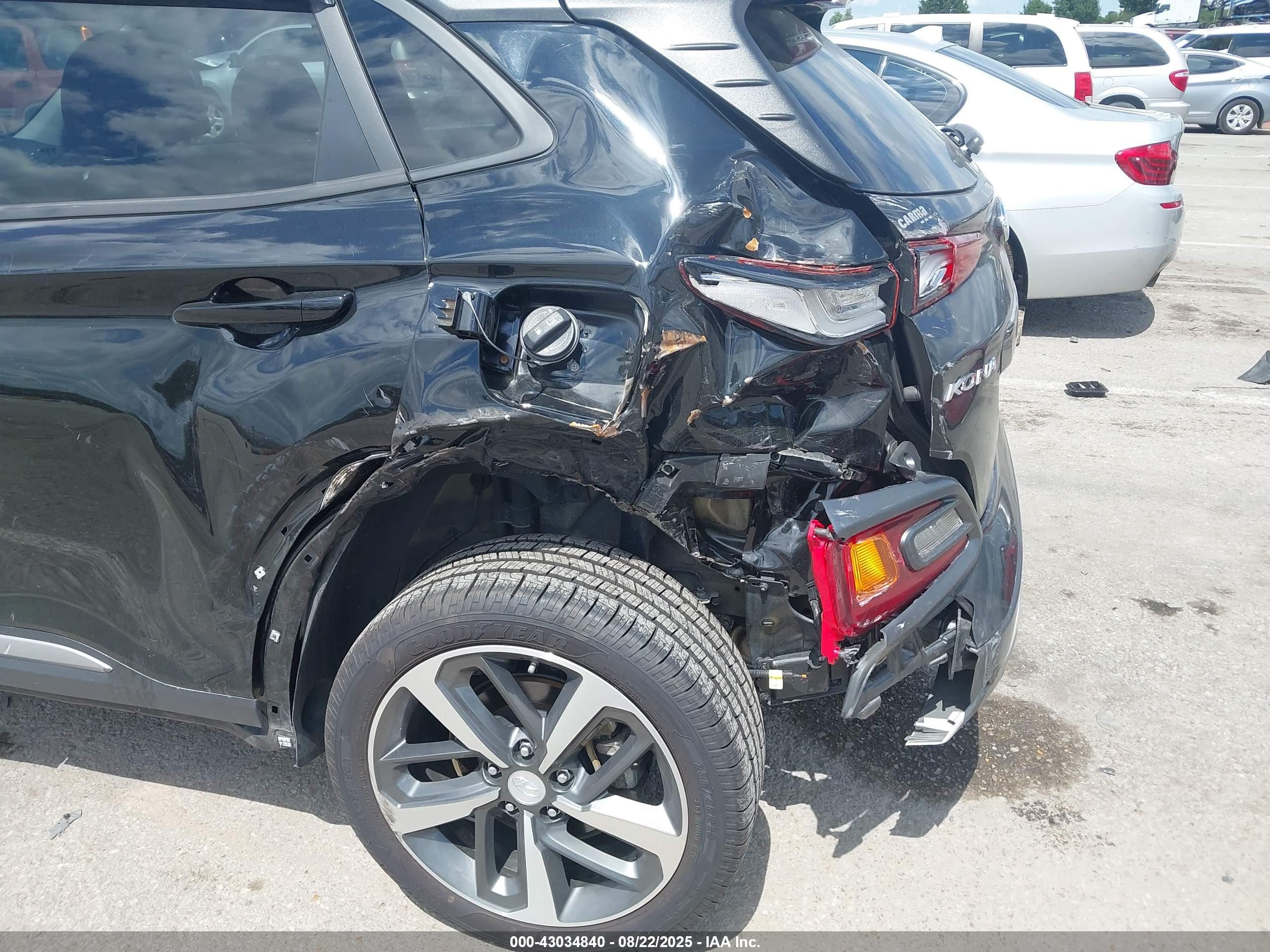 HYUNDAI KONA image 6
