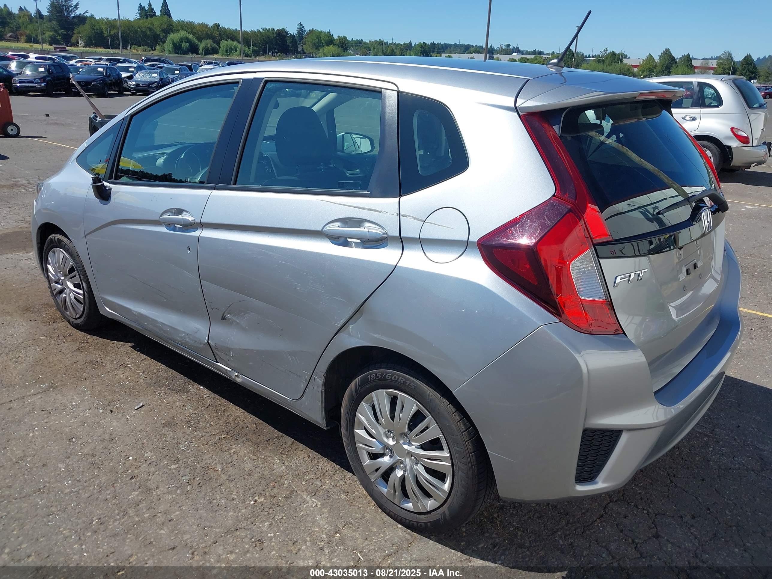 HONDA FIT image 3