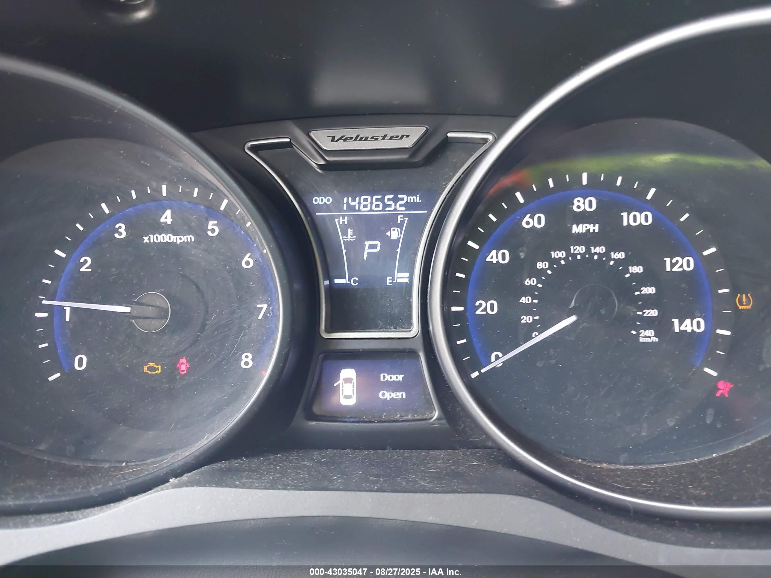 HYUNDAI VELOSTER image 7