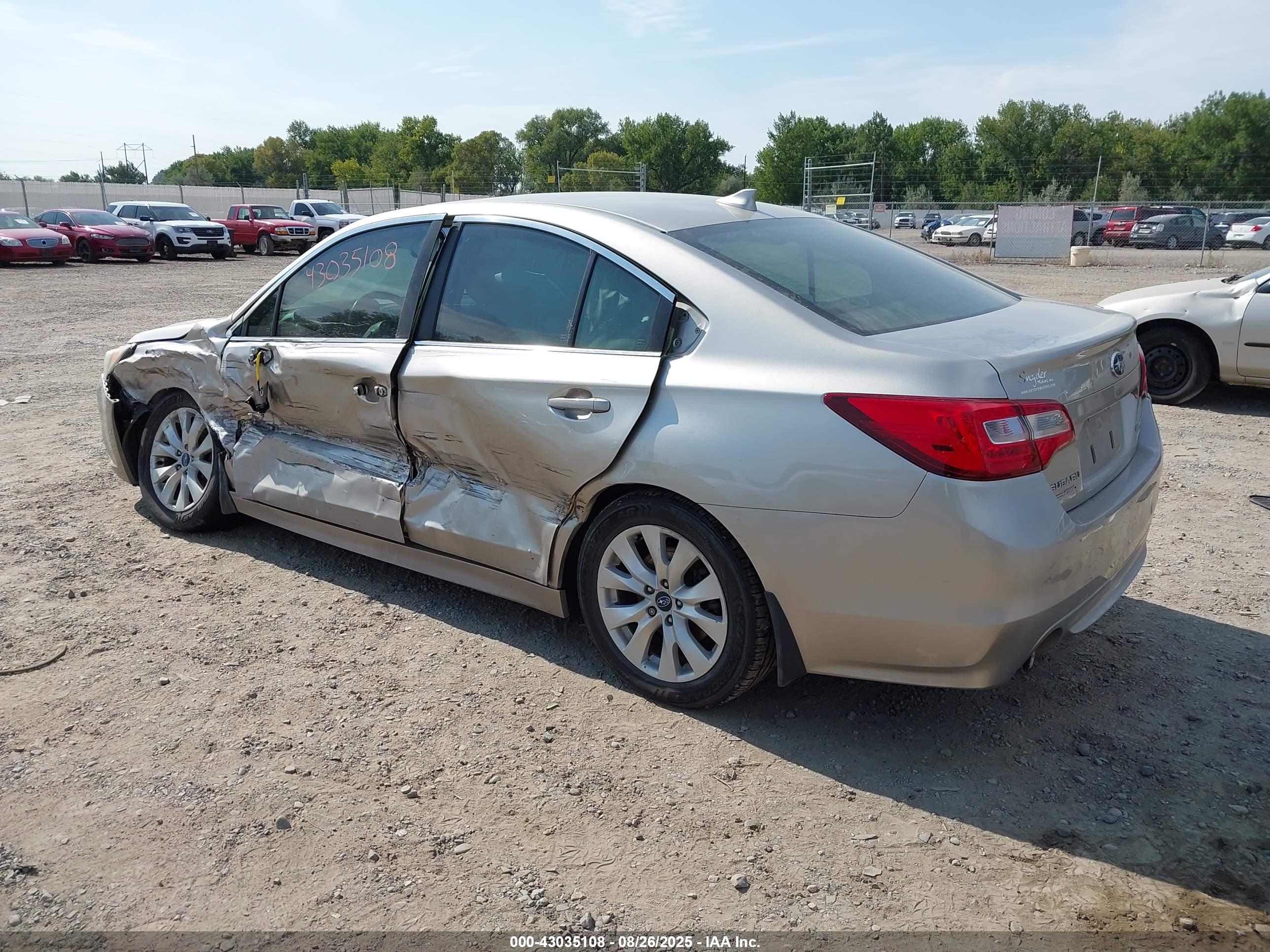 SUBARU LEGACY image 3