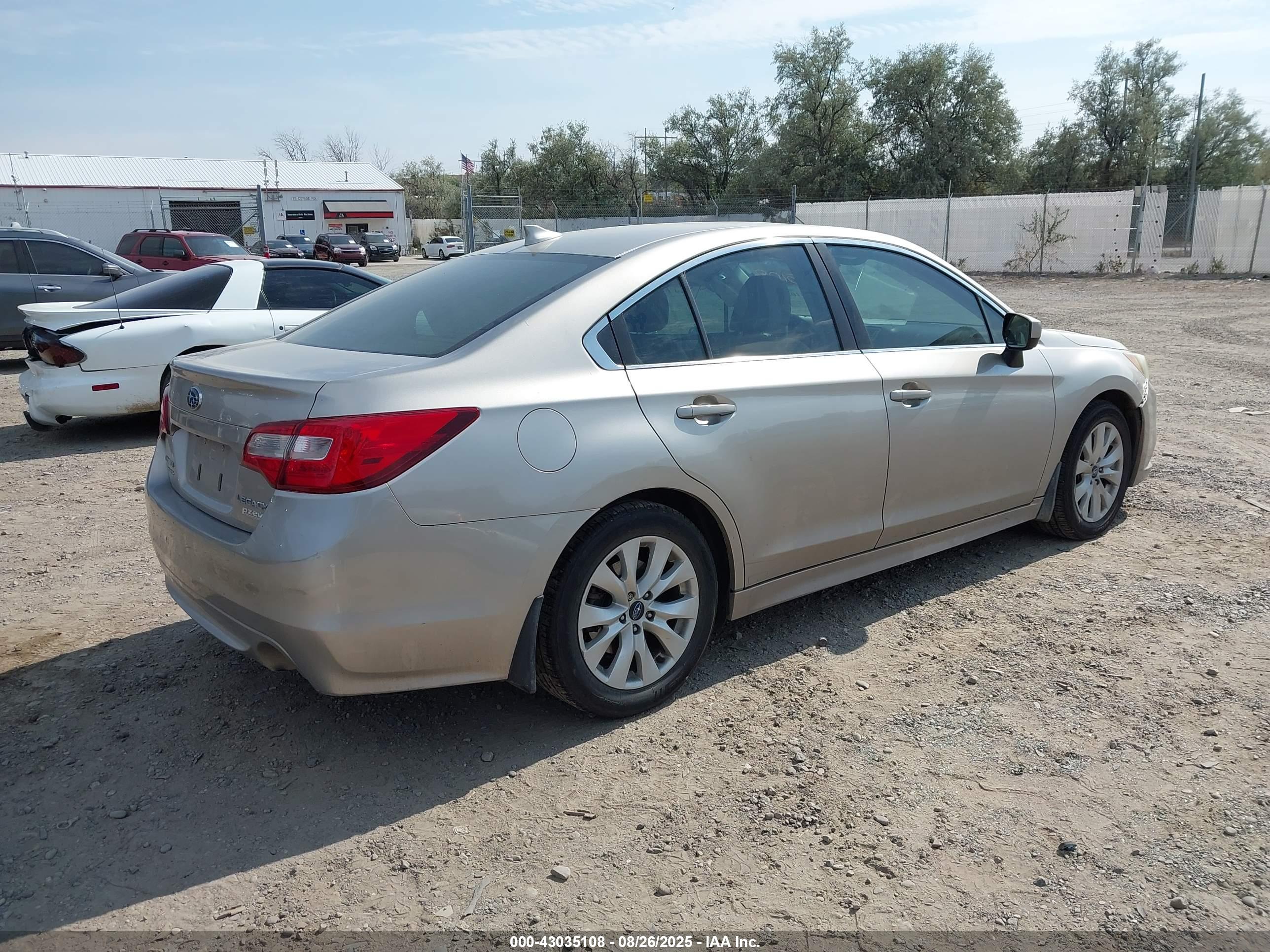 SUBARU LEGACY image 4