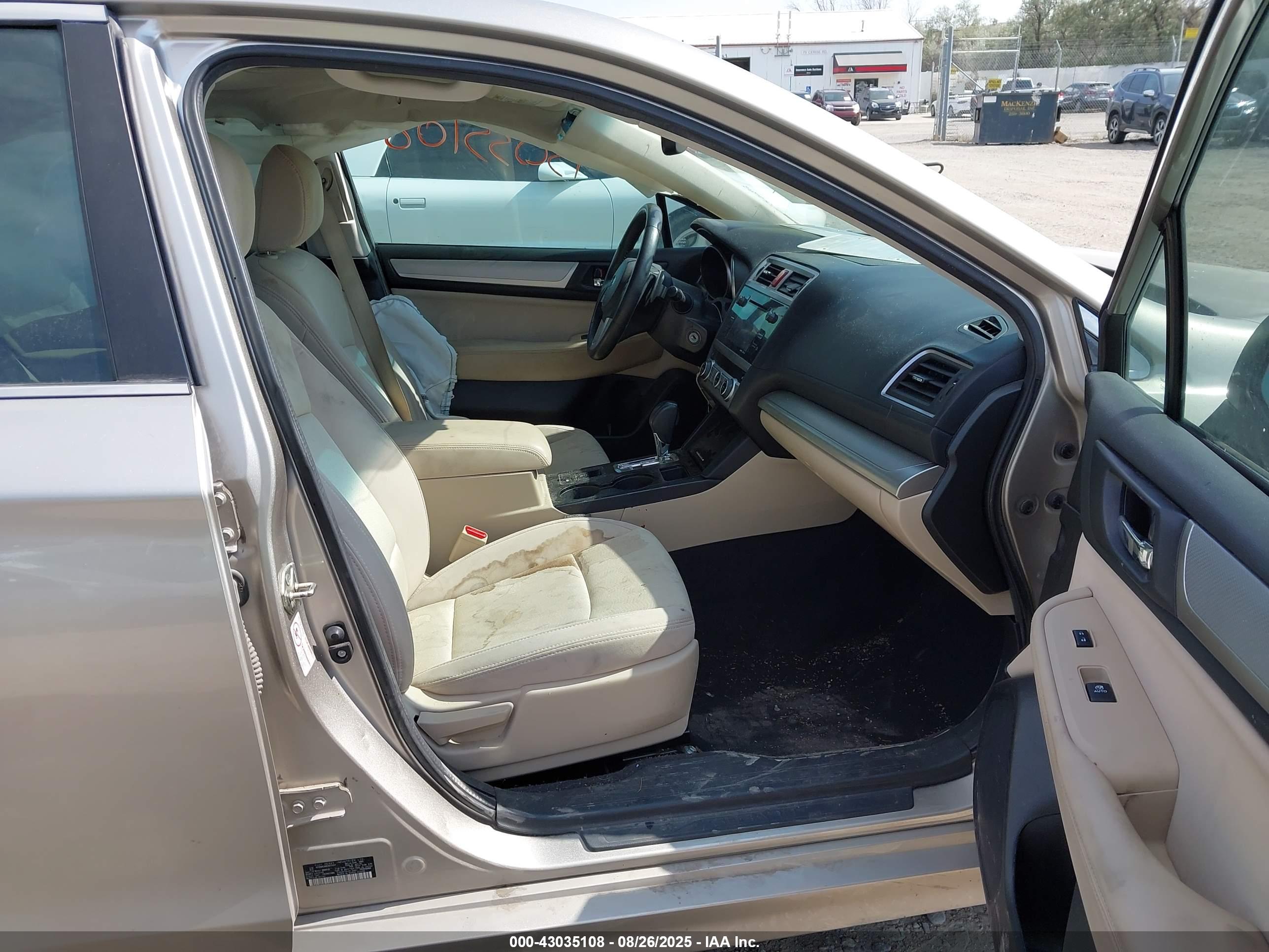 SUBARU LEGACY image 5