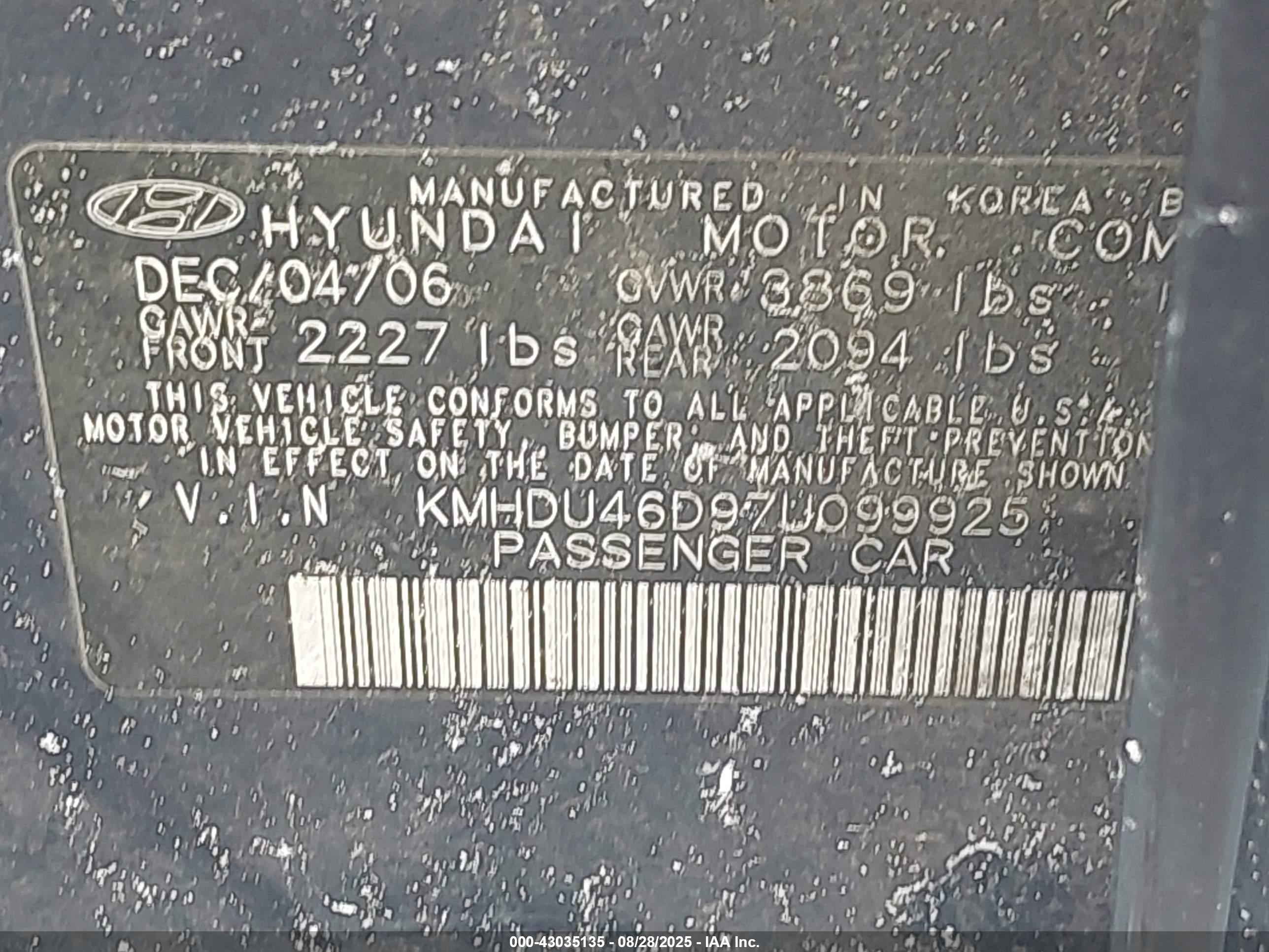 HYUNDAI ELANTRA image 9