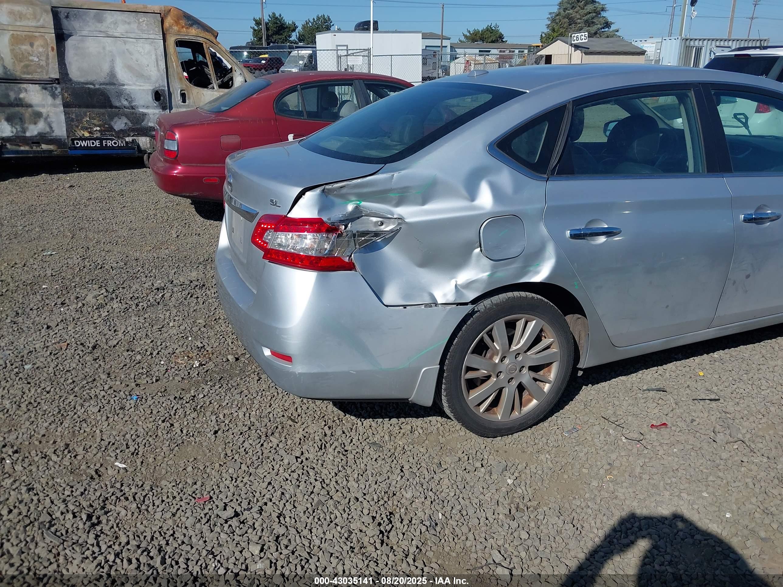 NISSAN SENTRA image 6