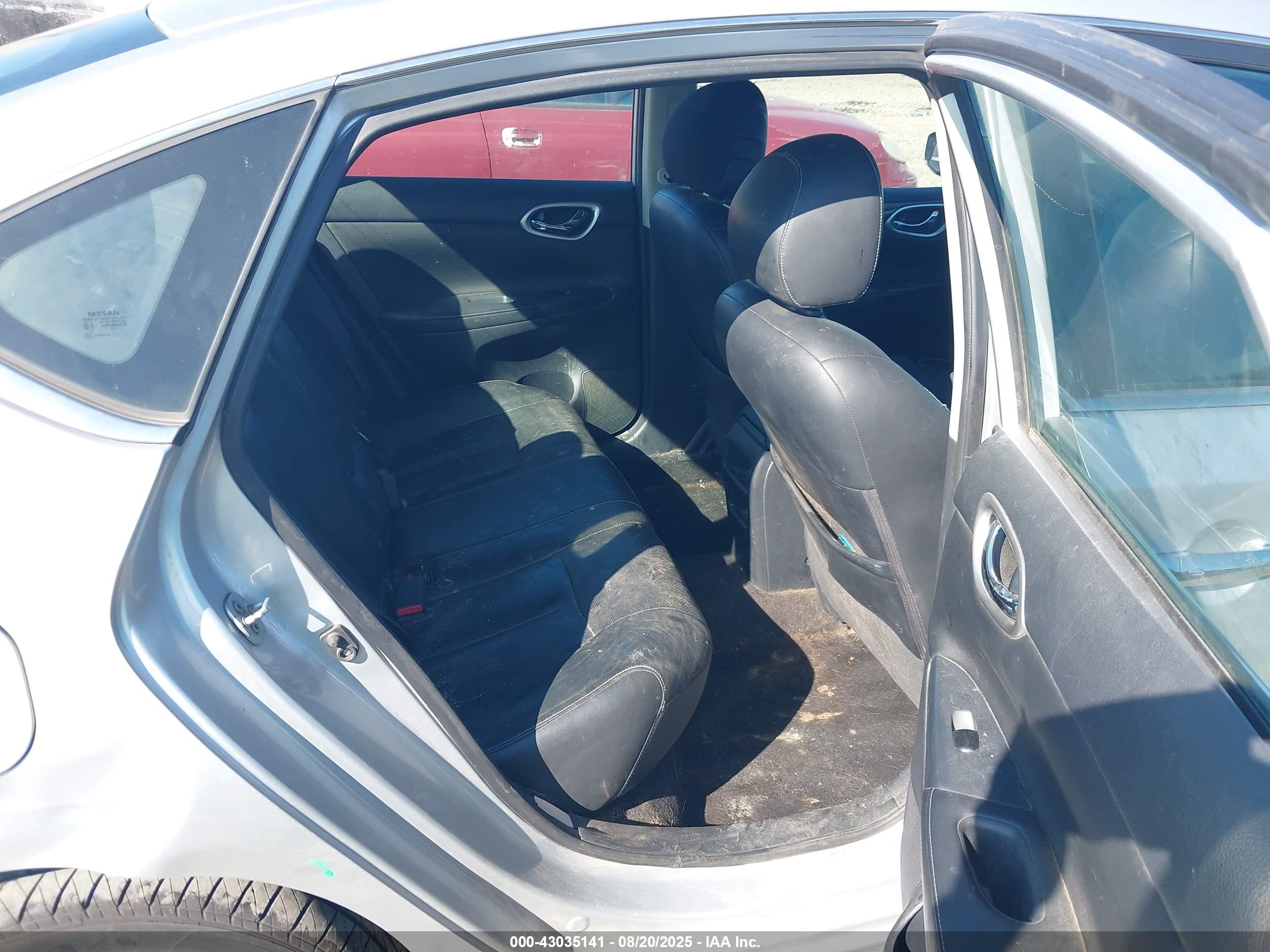 NISSAN SENTRA image 8