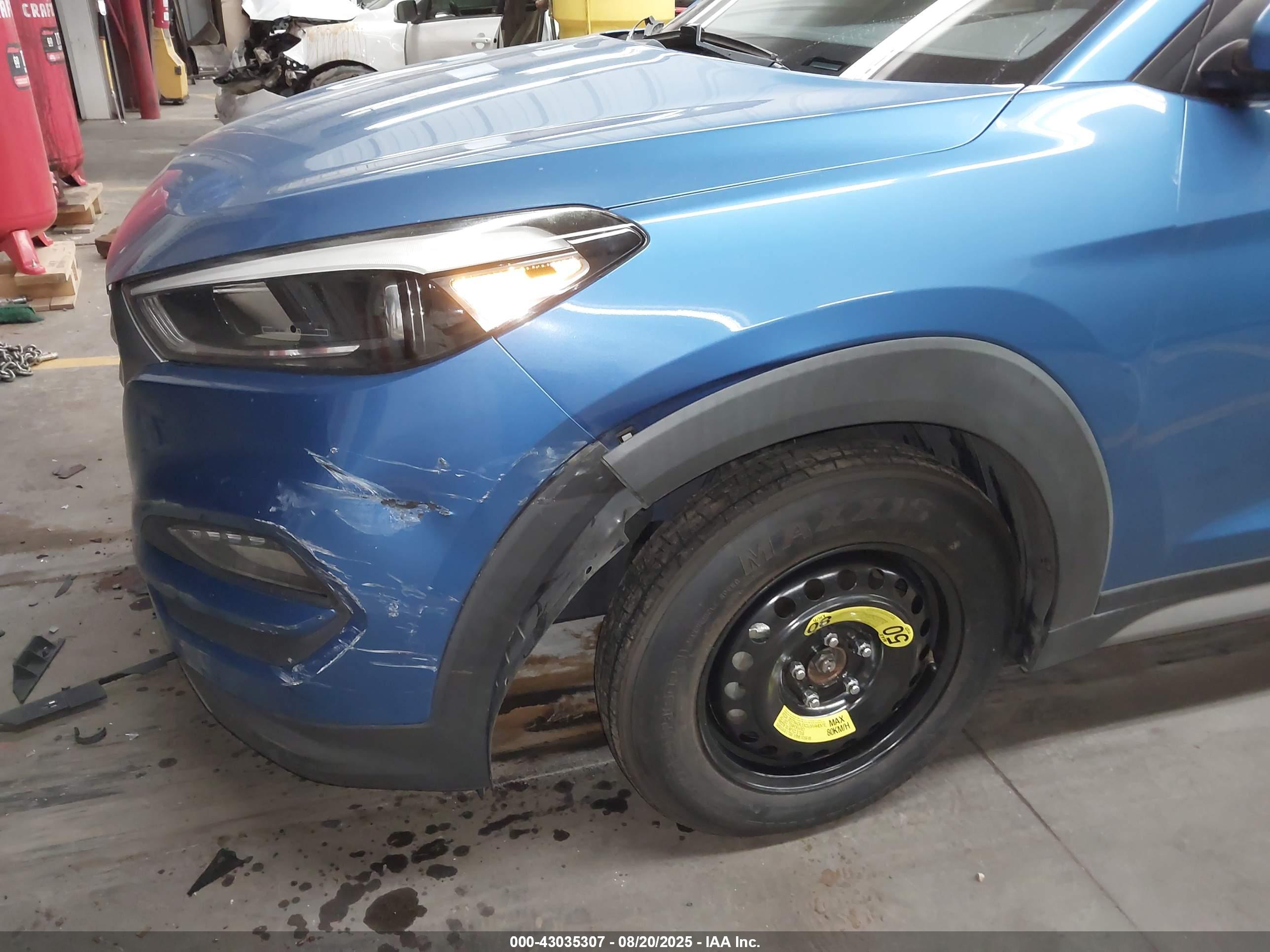 HYUNDAI TUCSON image 6