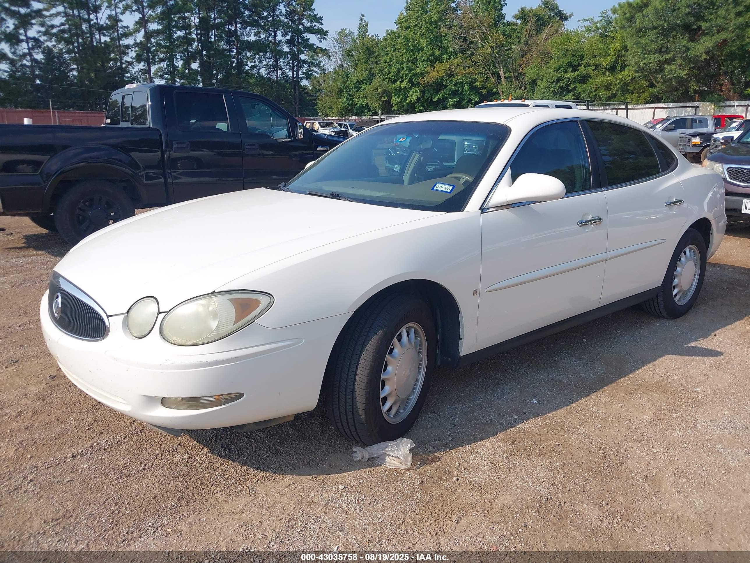 BUICK LACROSSE image 2